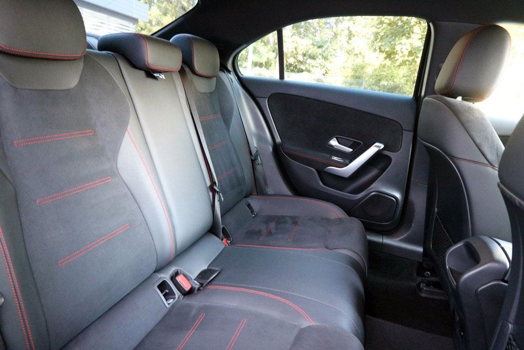 Mercedes A 180 2.0 D Limuzina 8G-Tronic AMG Line -Full LED-, fotografija 8