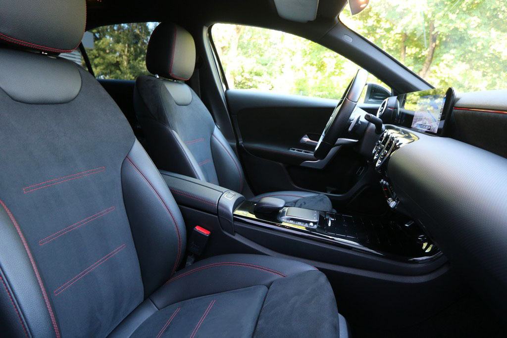 Mercedes A 180 2.0 D Limuzina 8G-Tronic AMG Line -Full LED-, fotografija 7