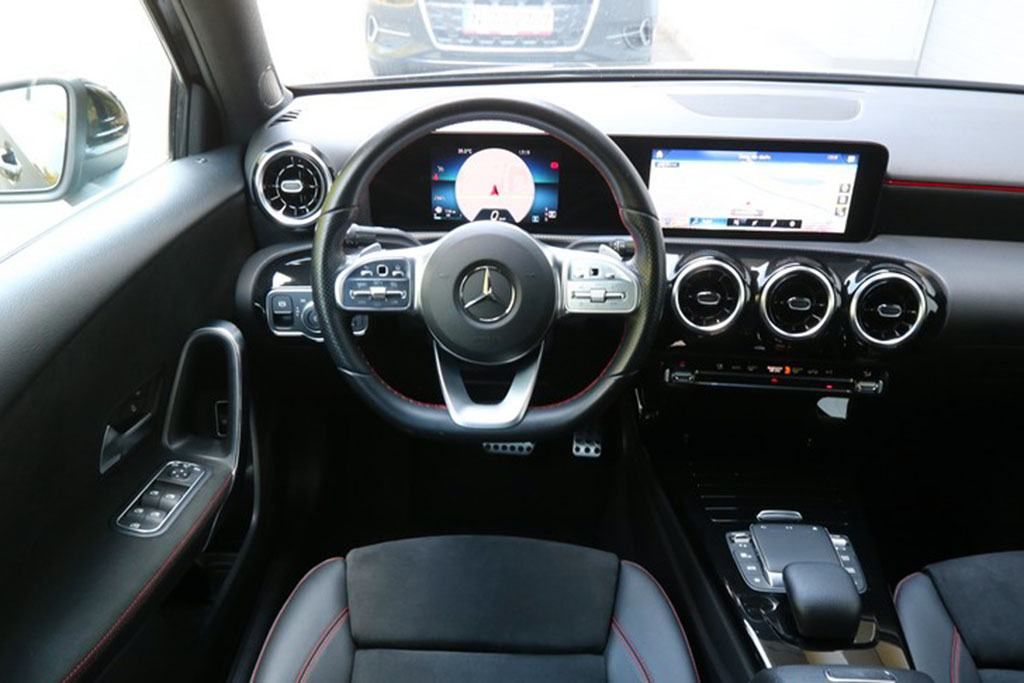 Mercedes A 180 2.0 D Limuzina 8G-Tronic AMG Line -Full LED-, fotografija 11