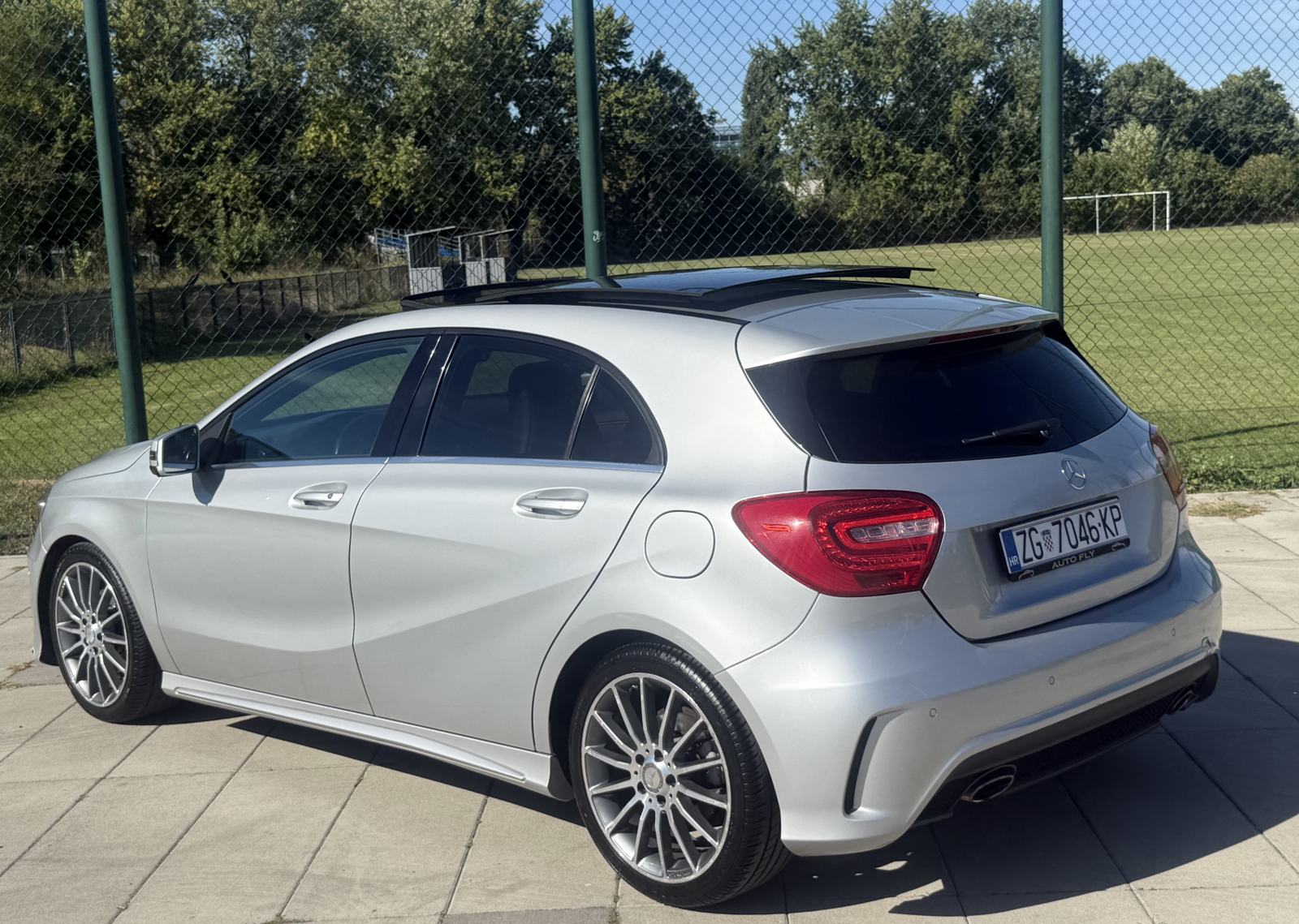 MERCEDES A 200CDI* AUTOMATIC*100KW/136KS*AMG*REG 5/27*PANORAMA* ALU 18, fotografija 3