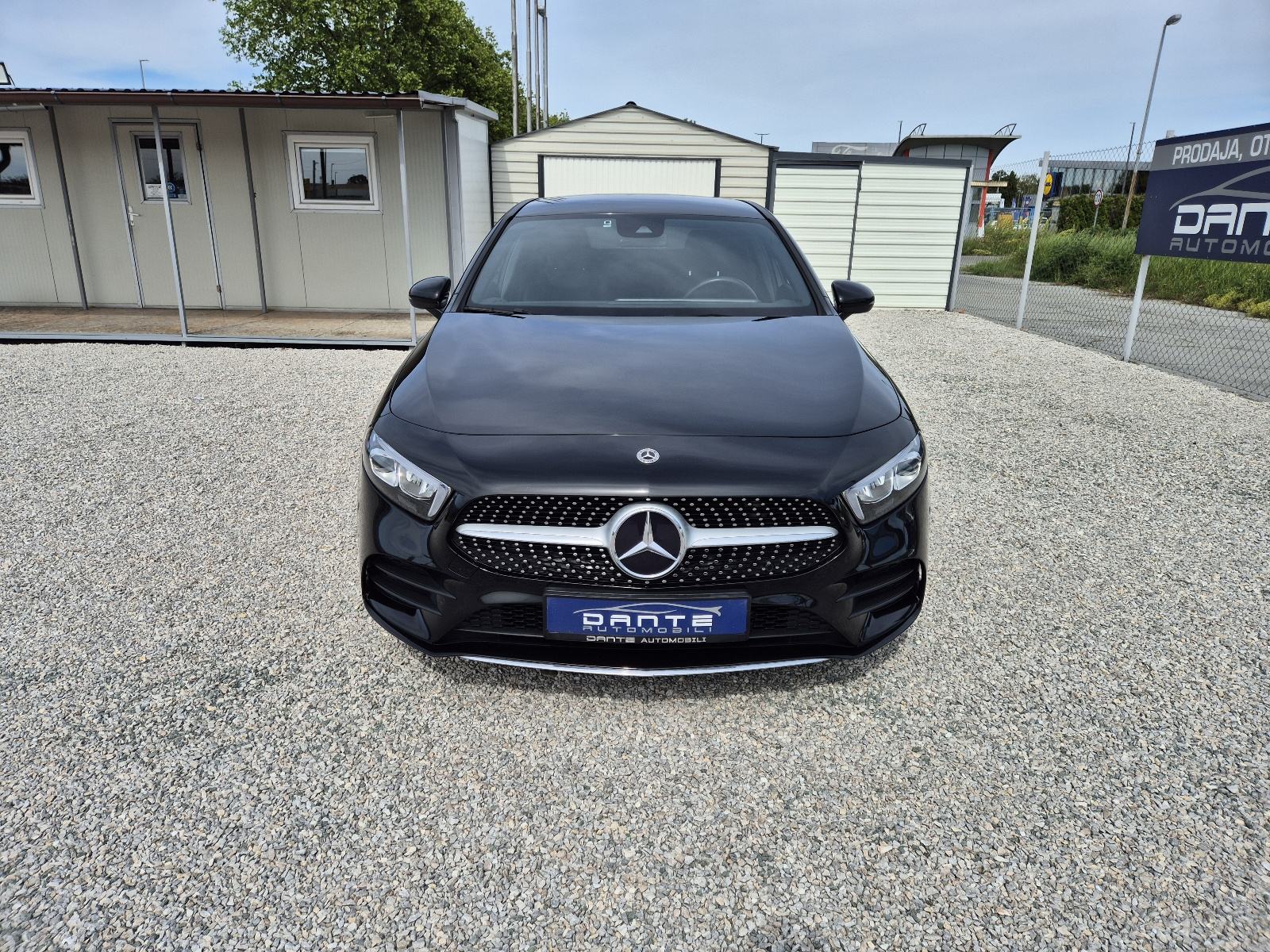 Mercedes A 220 d AMG automatik, NAVI, KAMERA,SERVISNA, 140kw - 190 ks, fotografija 3
