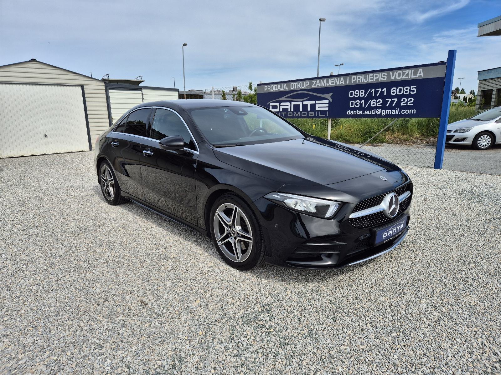Mercedes A 220 d AMG automatik, NAVI, KAMERA,SERVISNA, 140kw - 190 ks, fotografija 2