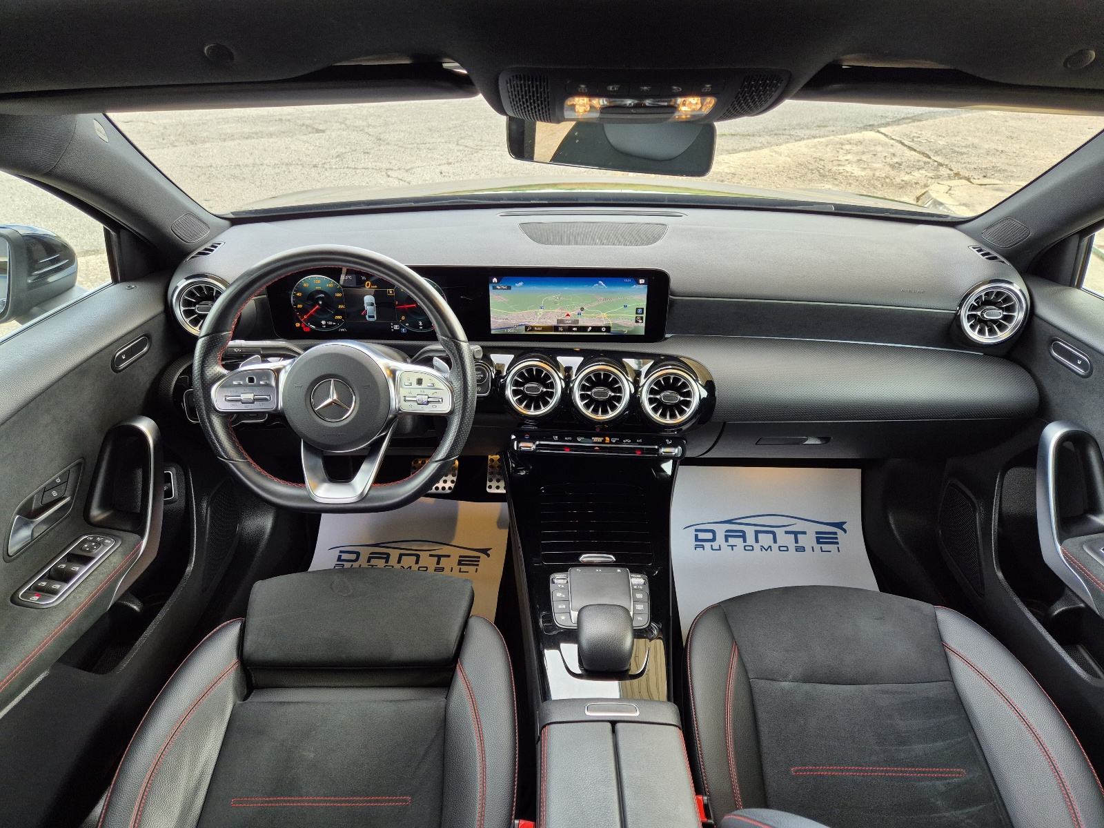 Mercedes A 220 d AMG automatik, NAVI, KAMERA,SERVISNA, 140kw - 190 ks, fotografija 10