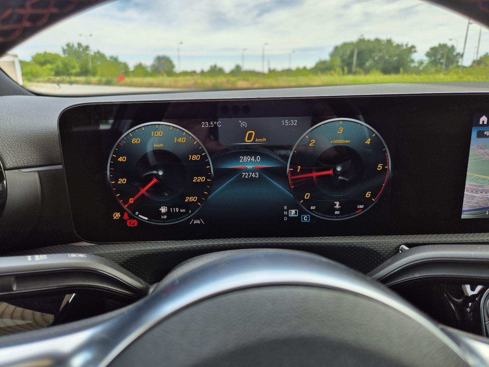 Mercedes A 220 d AMG automatik, NAVI, KAMERA,SERVISNA, 140kw - 190 ks, fotografija 15