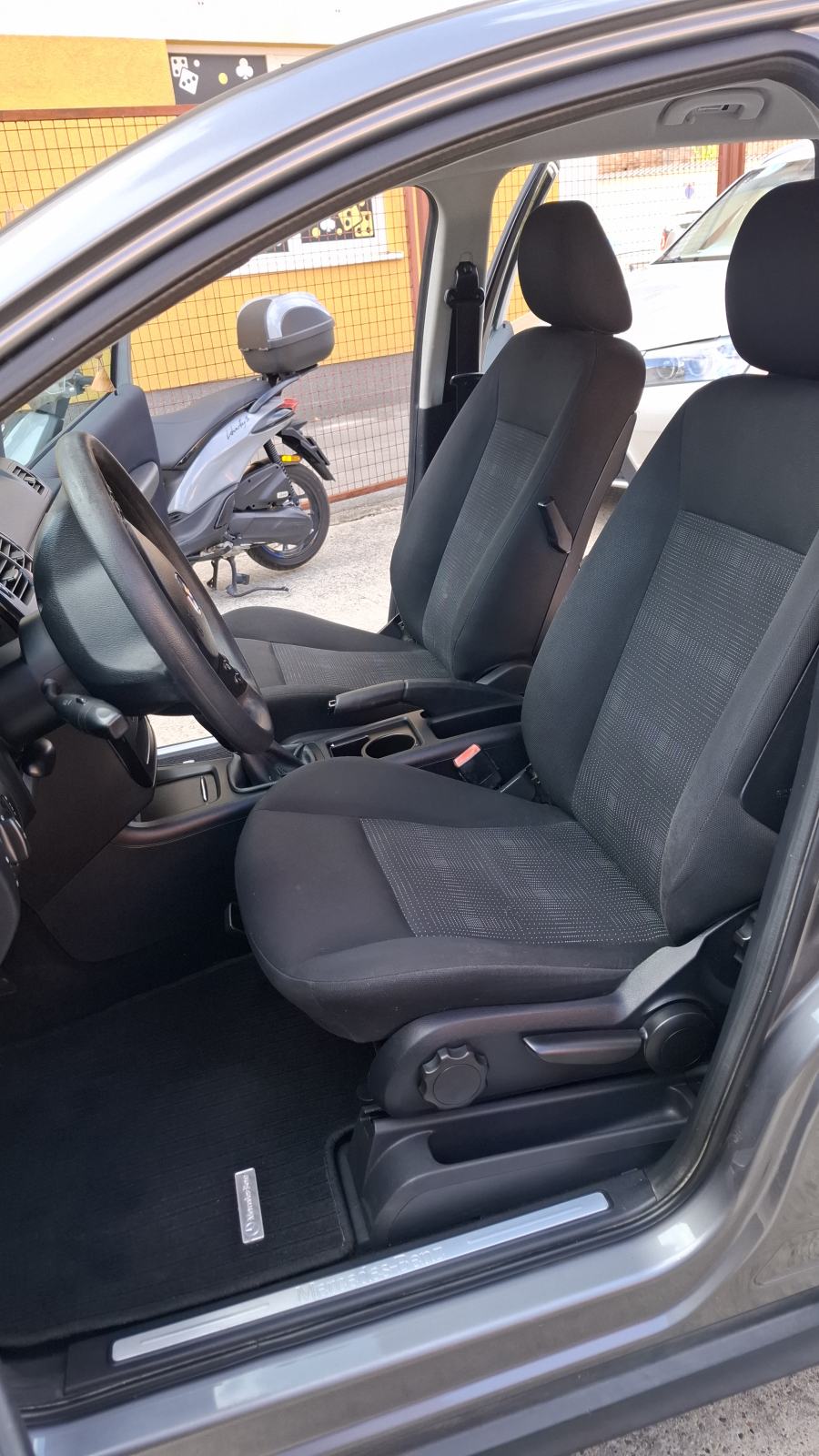 Mercedes A160 CDI, reg. do 2. 1. 2027., izvrsno stanje, bez ulaganja, fotografija 8