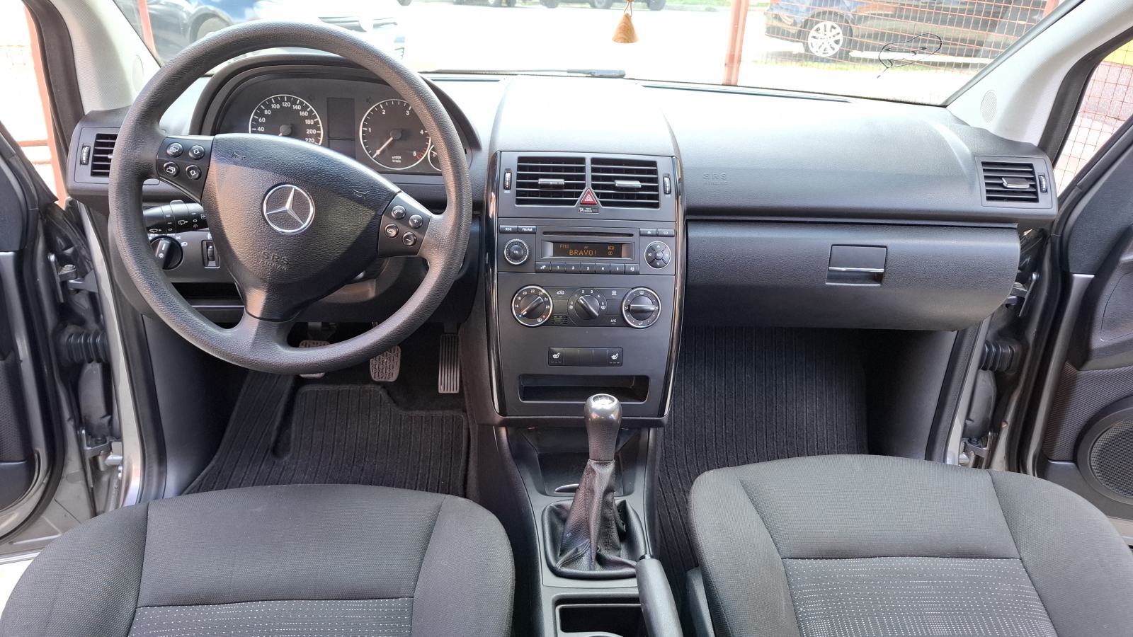 Mercedes A160 CDI, reg. do 2. 1. 2027., izvrsno stanje, bez ulaganja, fotografija 9