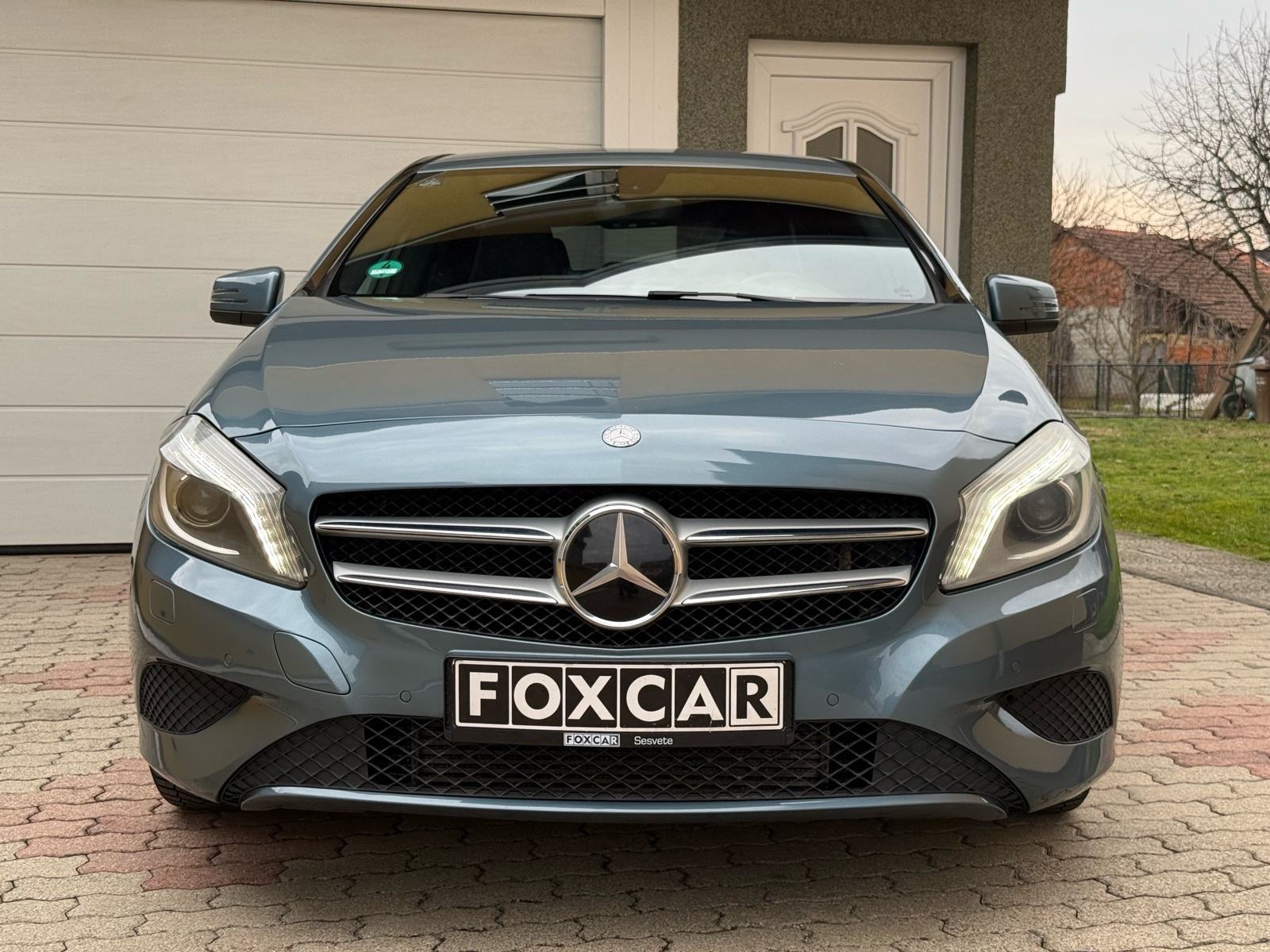 MERCEDES A180 URBAN SPORT 80kw 2013g NAVI MF LED TOP STANJE, fotografija 2
