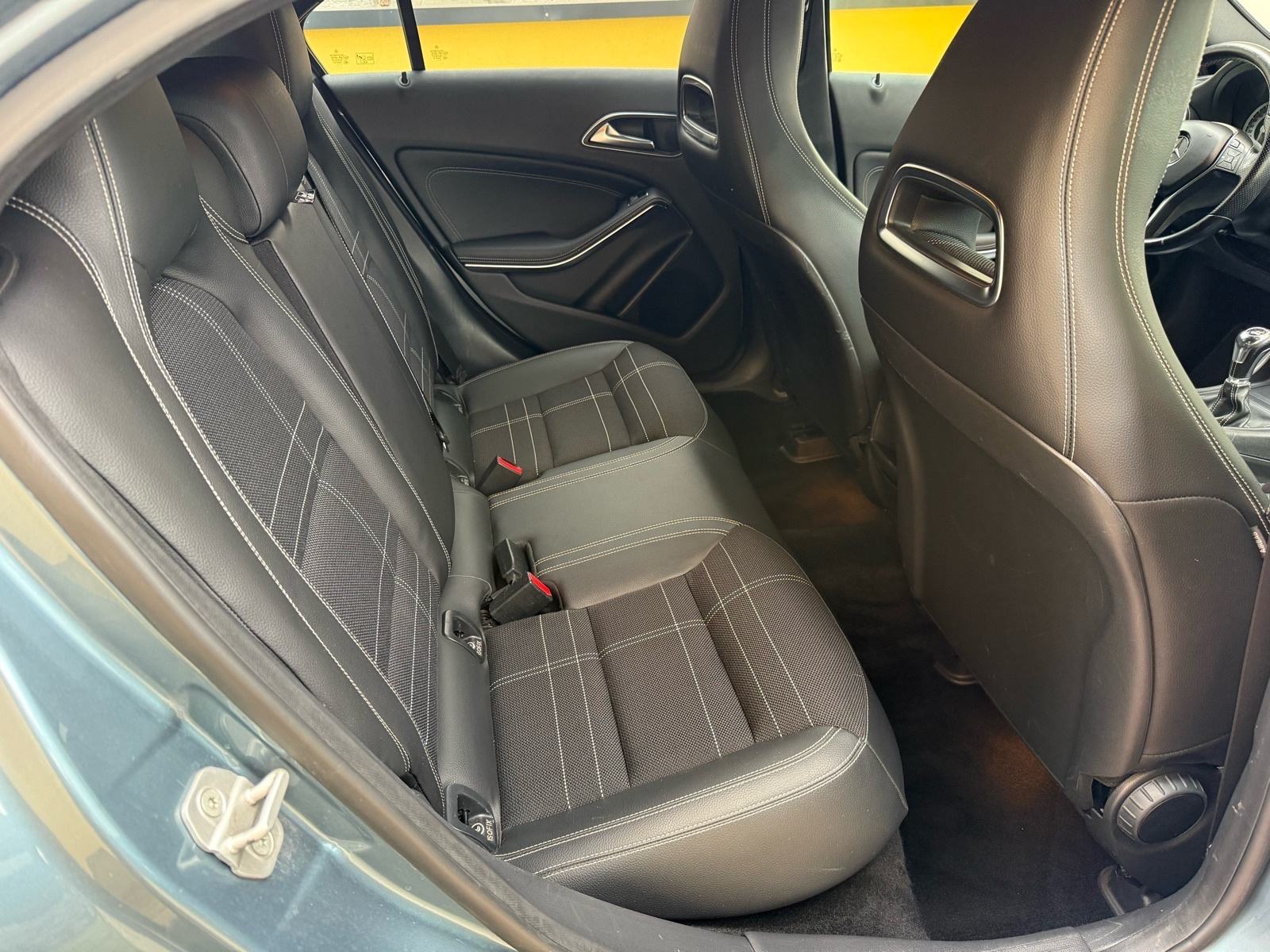 MERCEDES A180 URBAN SPORT 80kw 2013g NAVI MF LED TOP STANJE, fotografija 16