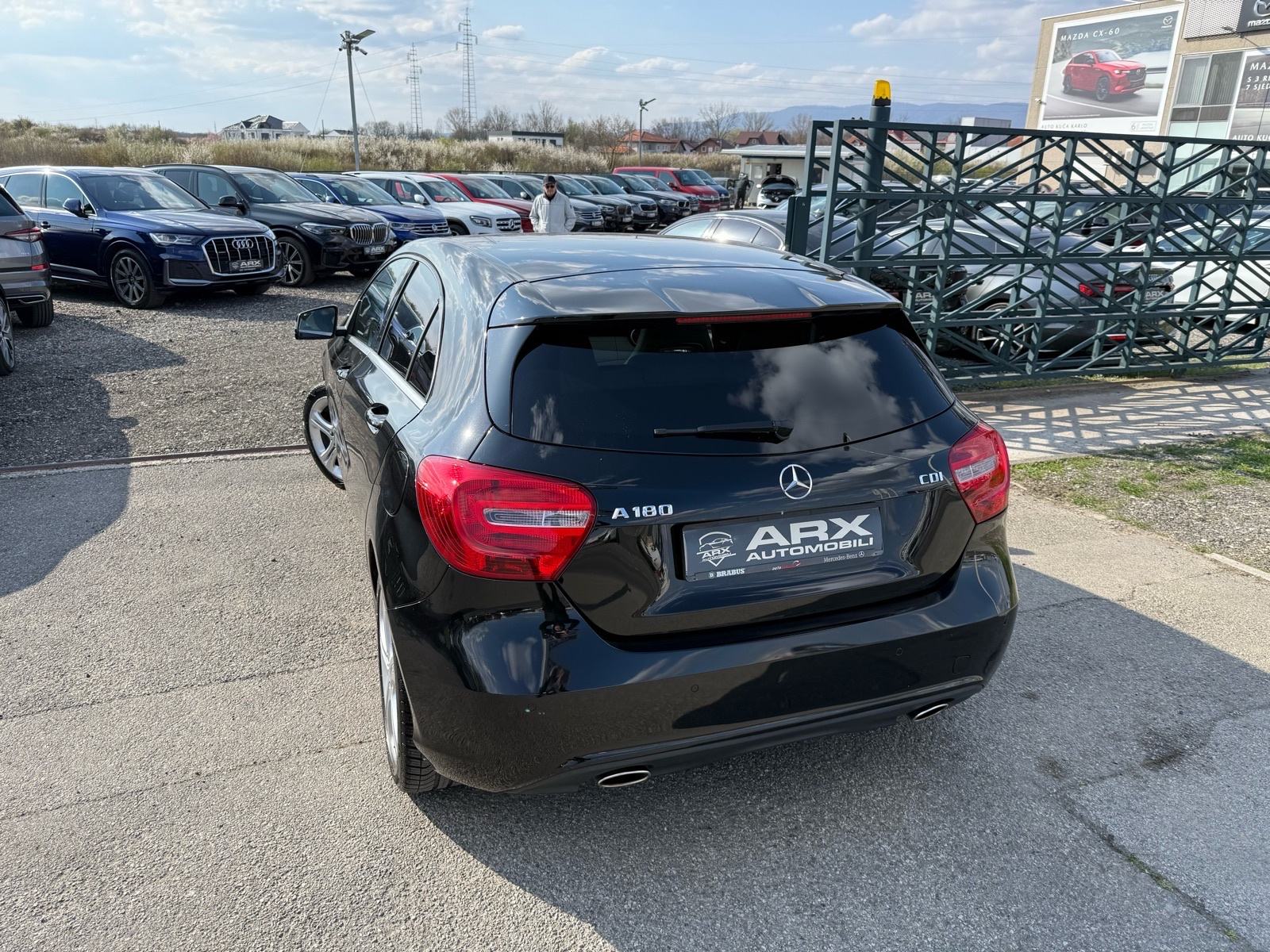 Mercedes A180CDI AUTOMATIK °NAVIGACIJA°KOŽA°PRVI VLASNIK°NIJE UVOZ°, fotografija 10