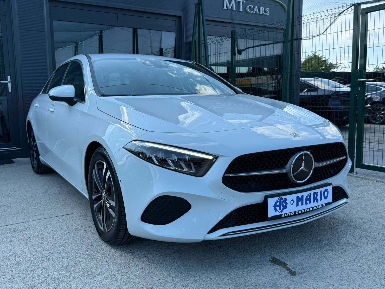 Mercedes A180d AUTOMATIK °WIDESCREEN°KOŽA°LED°KAMERA°LEASING°, fotografija 4