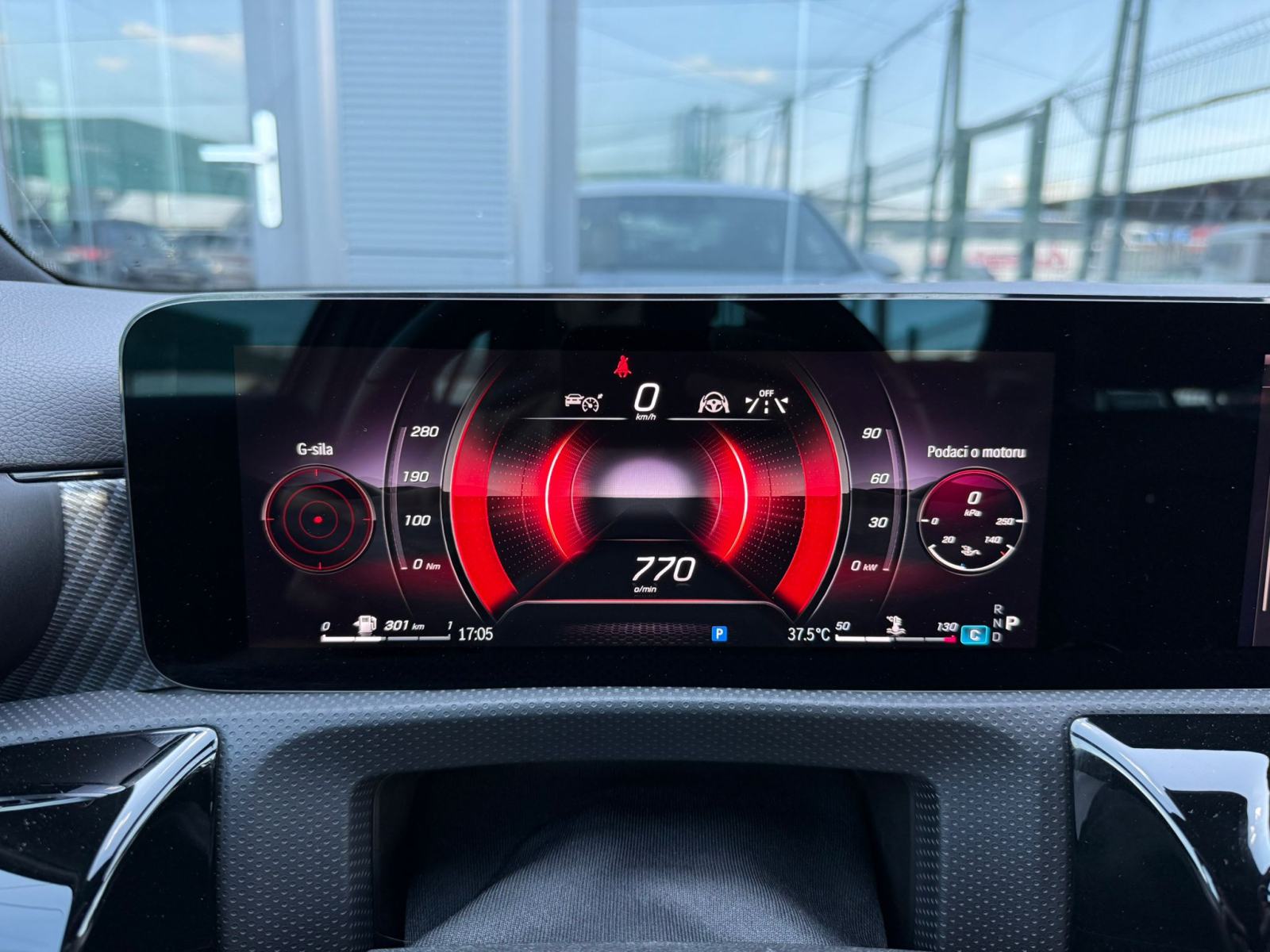 Mercedes A180d AUTOMATIK °WIDESCREEN°KOŽA°LED°KAMERA°LEASING°, fotografija 19