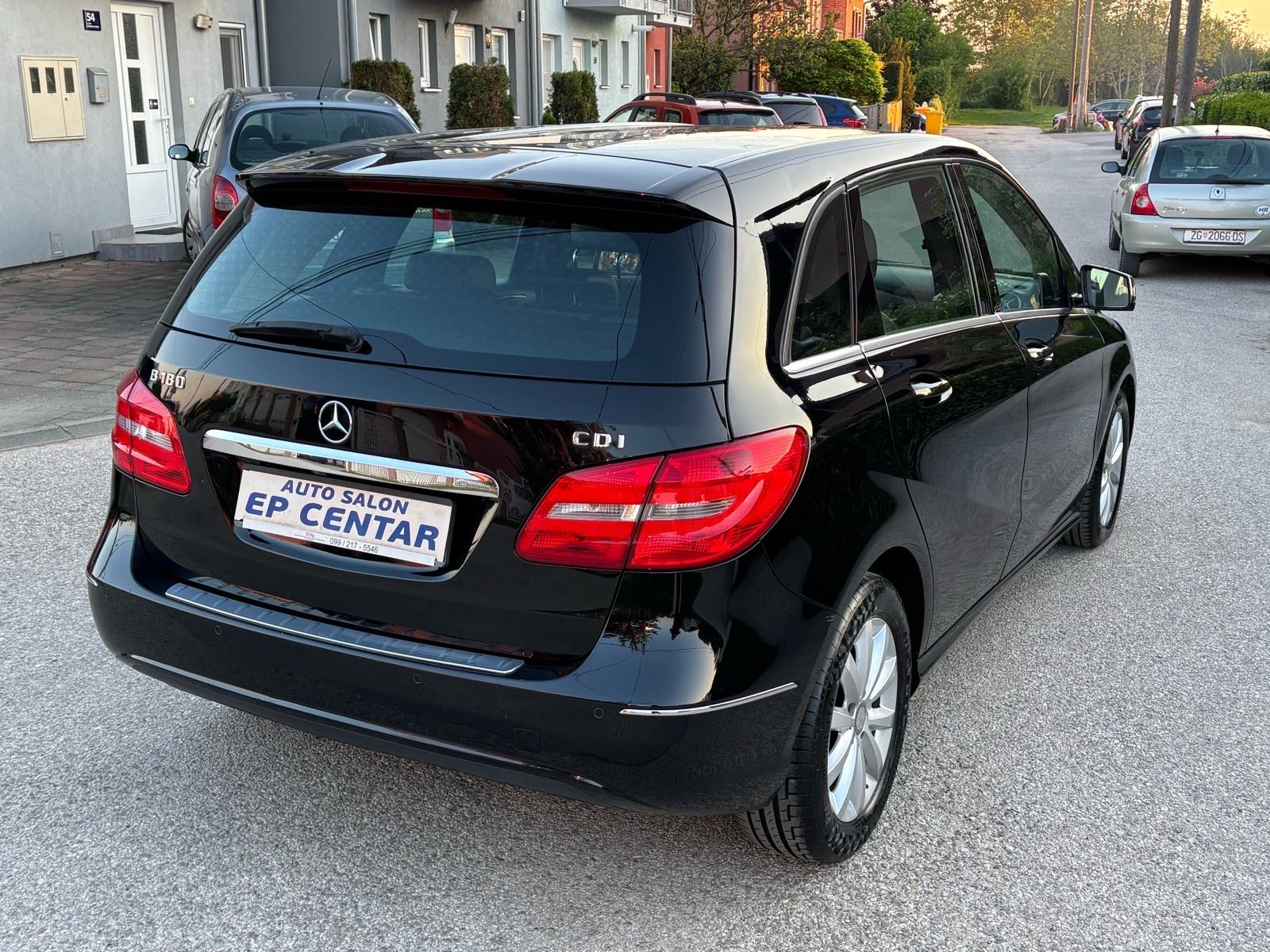 Mercedes B 180 CDI,MB motor,Koža,Kamera!, fotografija 7