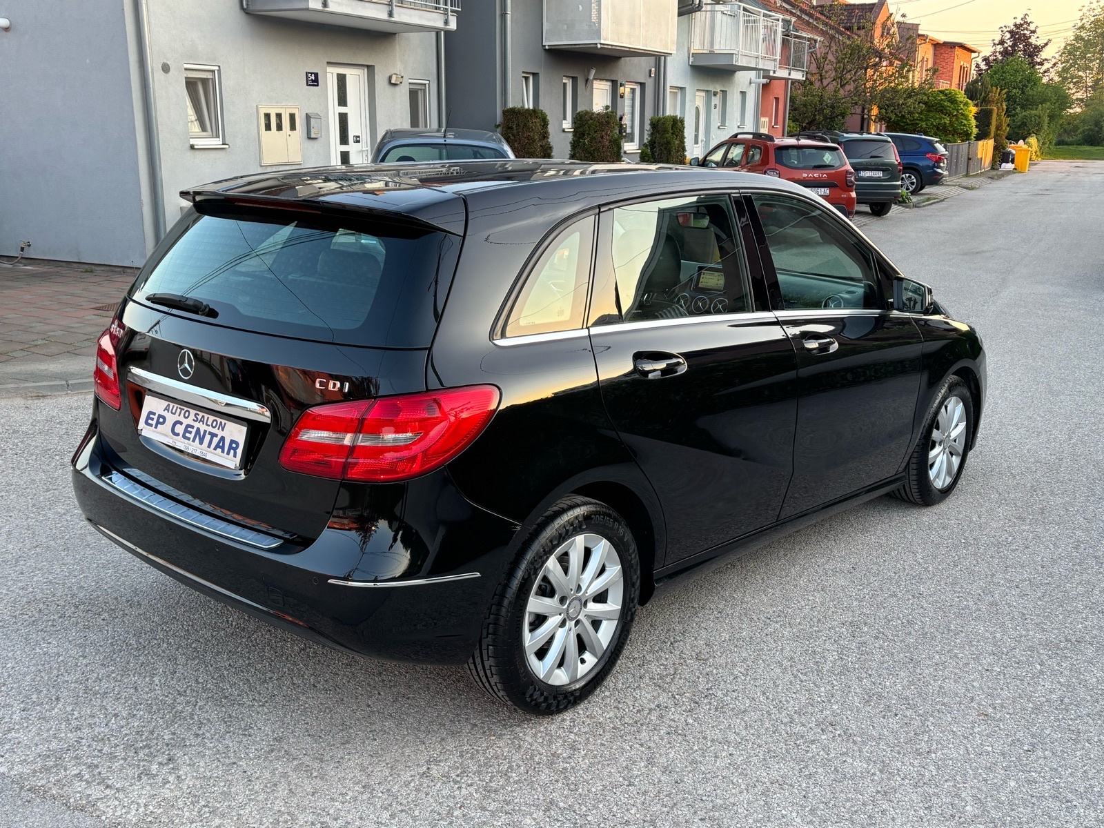 Mercedes B 180 CDI,MB motor,Koža,Kamera!, fotografija 8