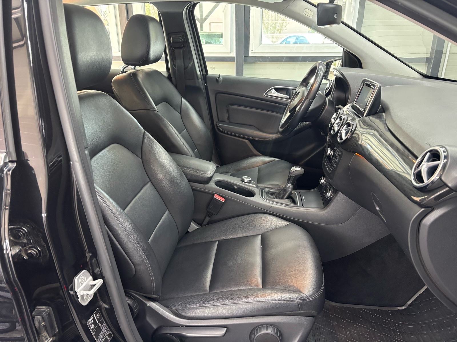 Mercedes B 180 CDI,MB motor,Koža,Kamera!, fotografija 15