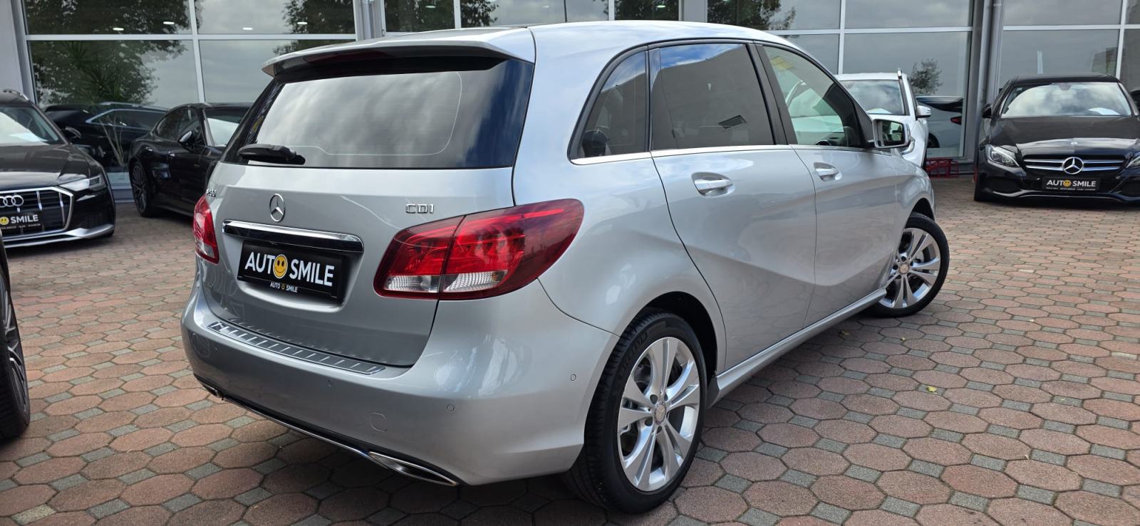 Mercedes B200 CDI, 6 BRZINA, LED, KLIMA, NAVI, 2XPDC, KAM, JAMSTVO..., fotografija 7