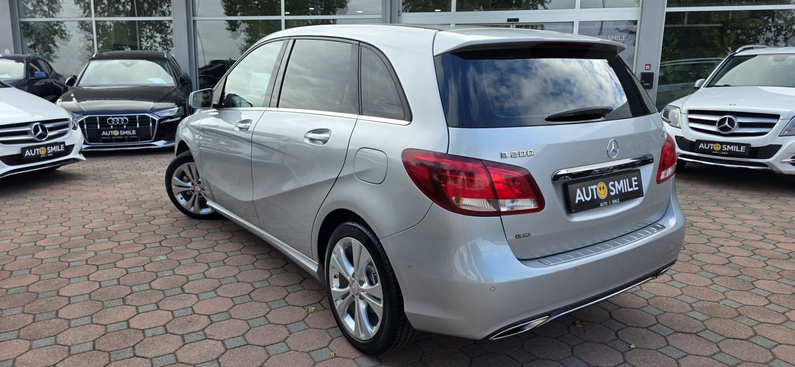 Mercedes B200 CDI, 6 BRZINA, LED, KLIMA, NAVI, 2XPDC, KAM, JAMSTVO..., fotografija 4