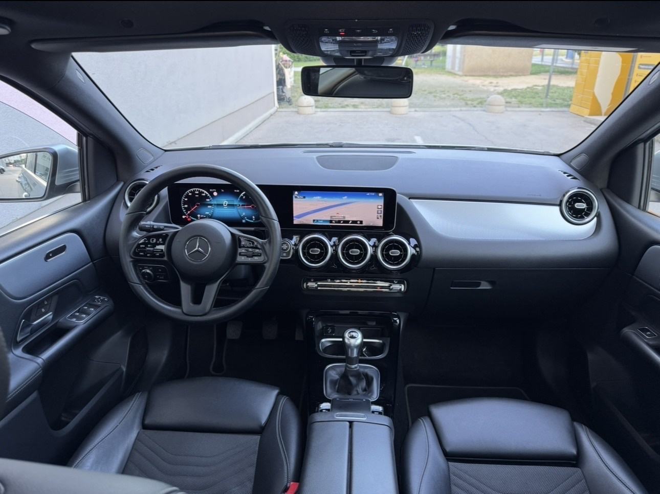 Mercedes B Klasa 180d PANORAMA-LED-MRTVI KUT-WIDESCREEN, fotografija 10