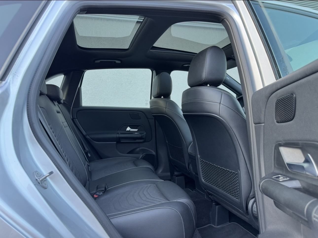 Mercedes B Klasa 180d PANORAMA-LED-MRTVI KUT-WIDESCREEN, fotografija 15