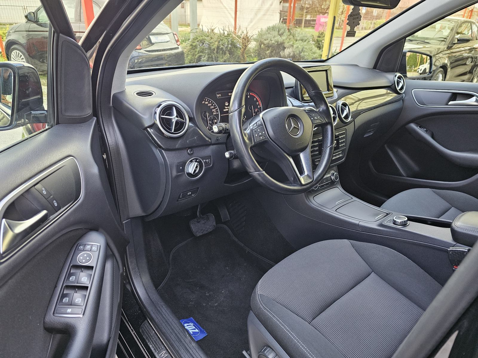 MERCEDES*B180 CDI*AUTOMATIC-F1-7G TRONIC*NAVI*ALU*KAMERA*8990E, fotografija 13
