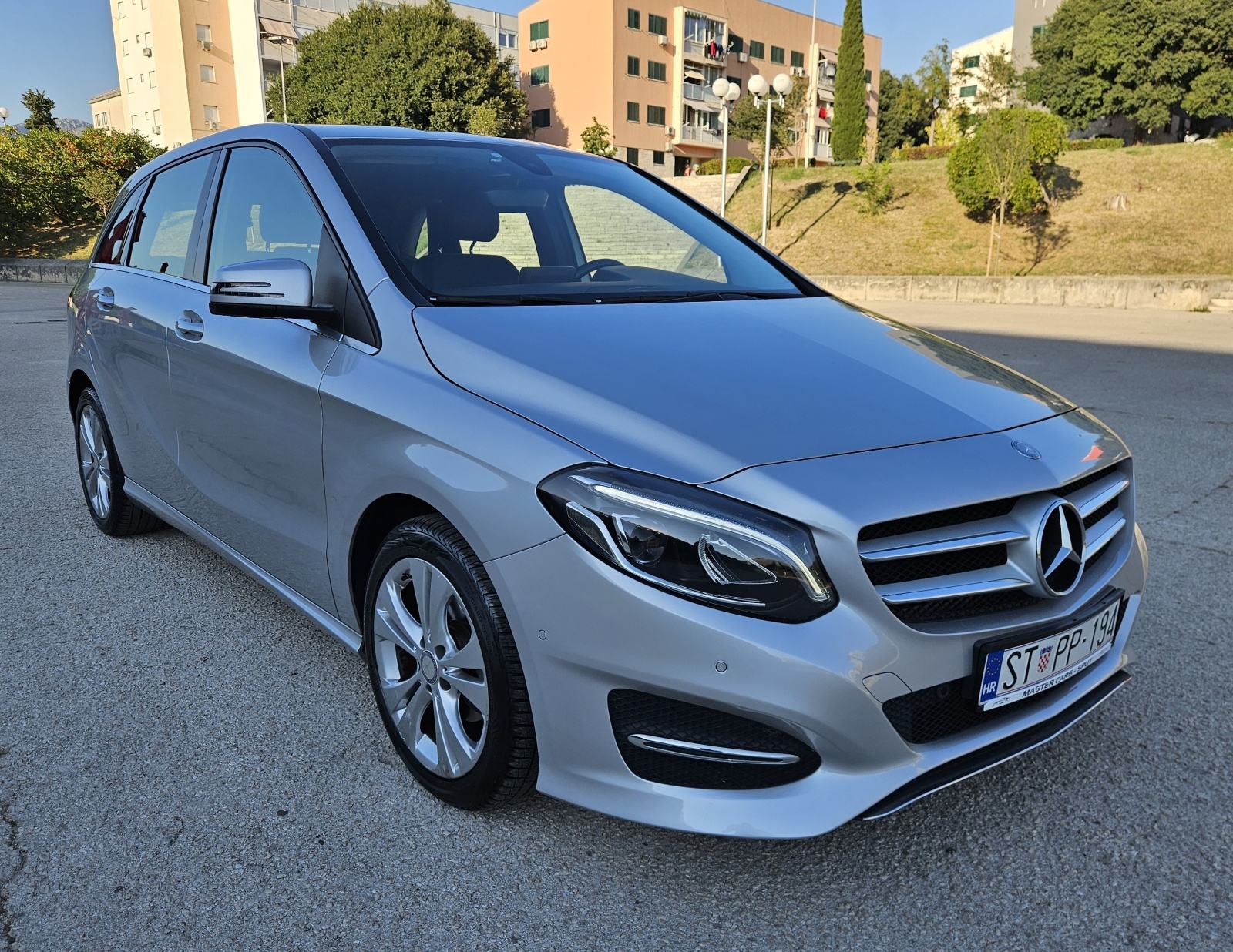 MERCEDES B180 CDI • URBAN • REDIZAJN • SAMO 147.000 KM • JAMSTVO, fotografija 7