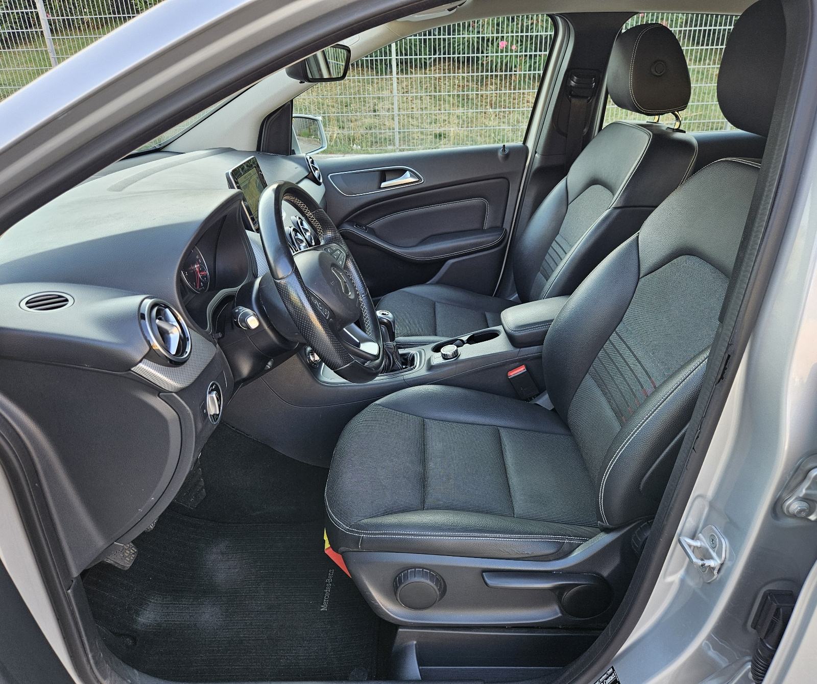 MERCEDES B180 CDI • URBAN • REDIZAJN • SAMO 147.000 KM • JAMSTVO, fotografija 16