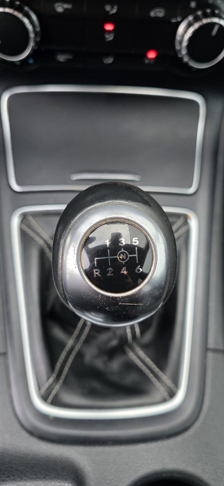 Mercedes B180d, 6 BRZINA, FULL LED, NAVI, LANE ASS, KAM, JAMSTVO..., fotografija 15