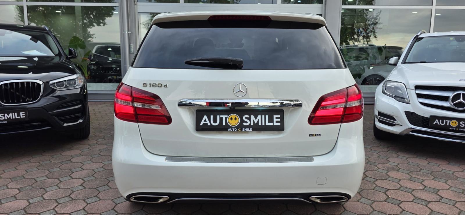 Mercedes B180d, 6 BRZINA, FULL LED, NAVI, LANE ASS, KAM, JAMSTVO..., fotografija 7