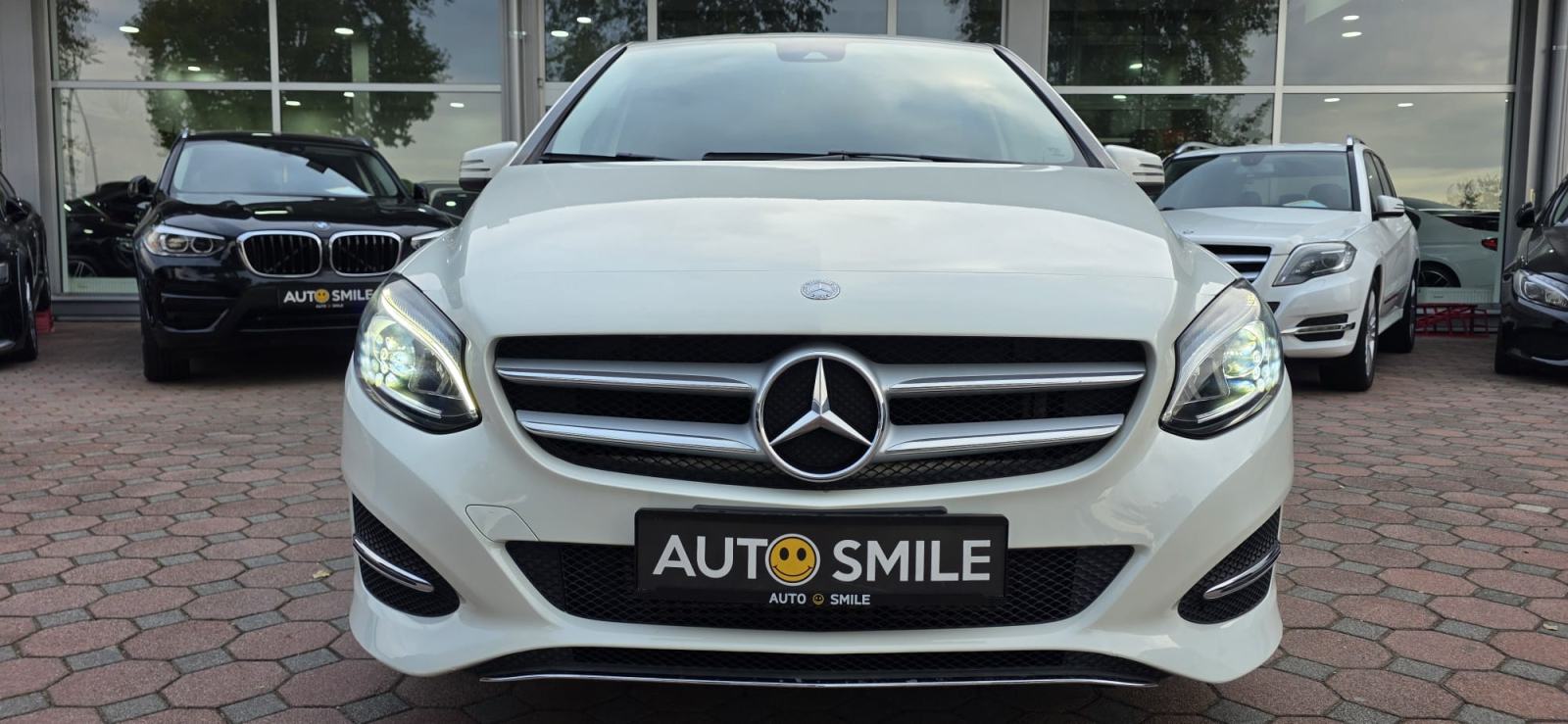 Mercedes B180d, 6 BRZINA, FULL LED, NAVI, LANE ASS, KAM, JAMSTVO..., fotografija 3