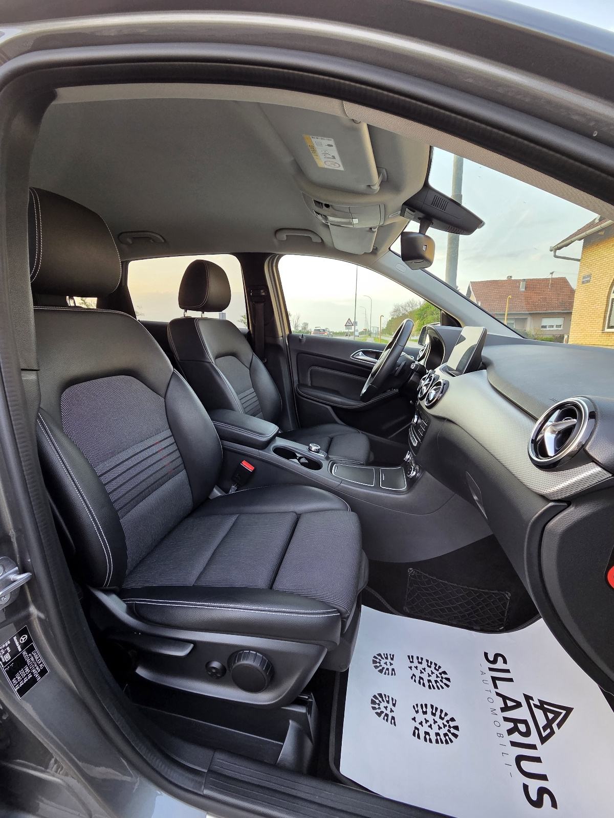 Mercedes B180D-AUTOMATIK-145TKM-JAMSTVO 24MJ-LED,AMBIENT,PDC,KAMERA, fotografija 11