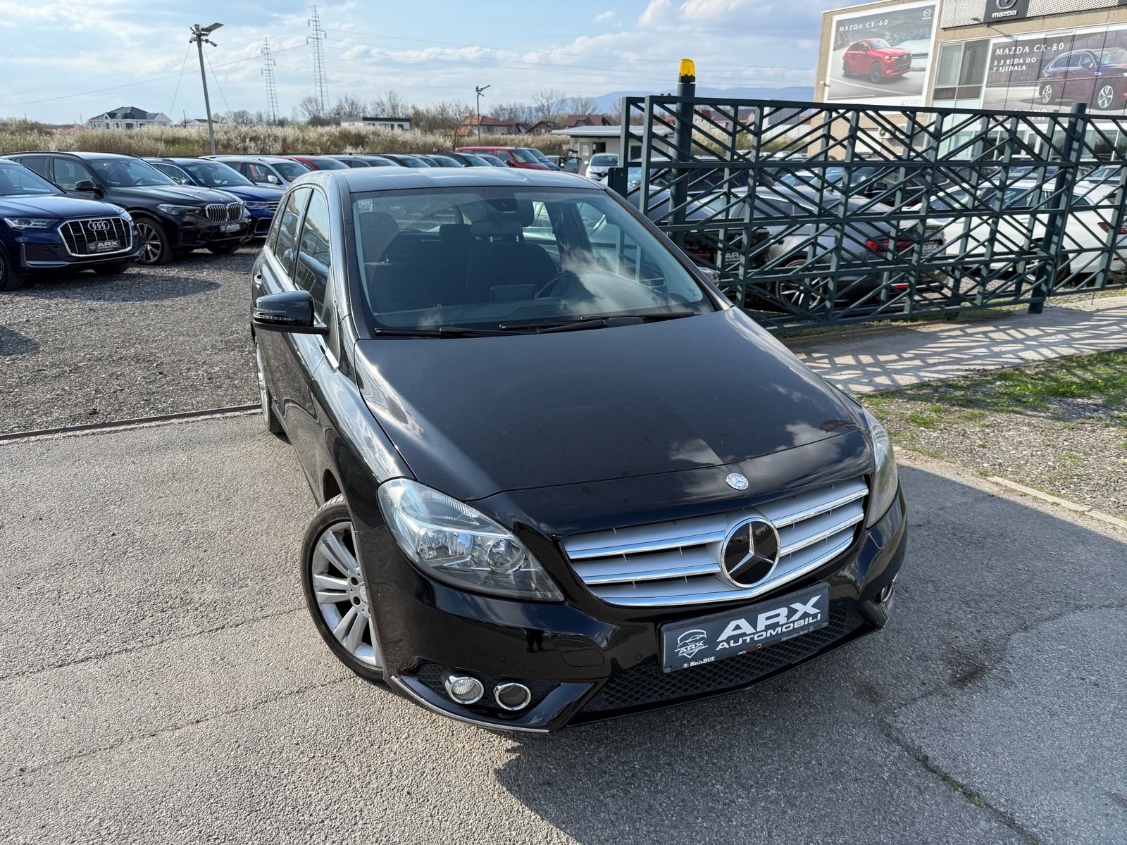 Mercedes B180CDI AUTOMATIK °NIJE UVOZ°PRVI VLASNIK°REG:12/2026°, fotografija 9