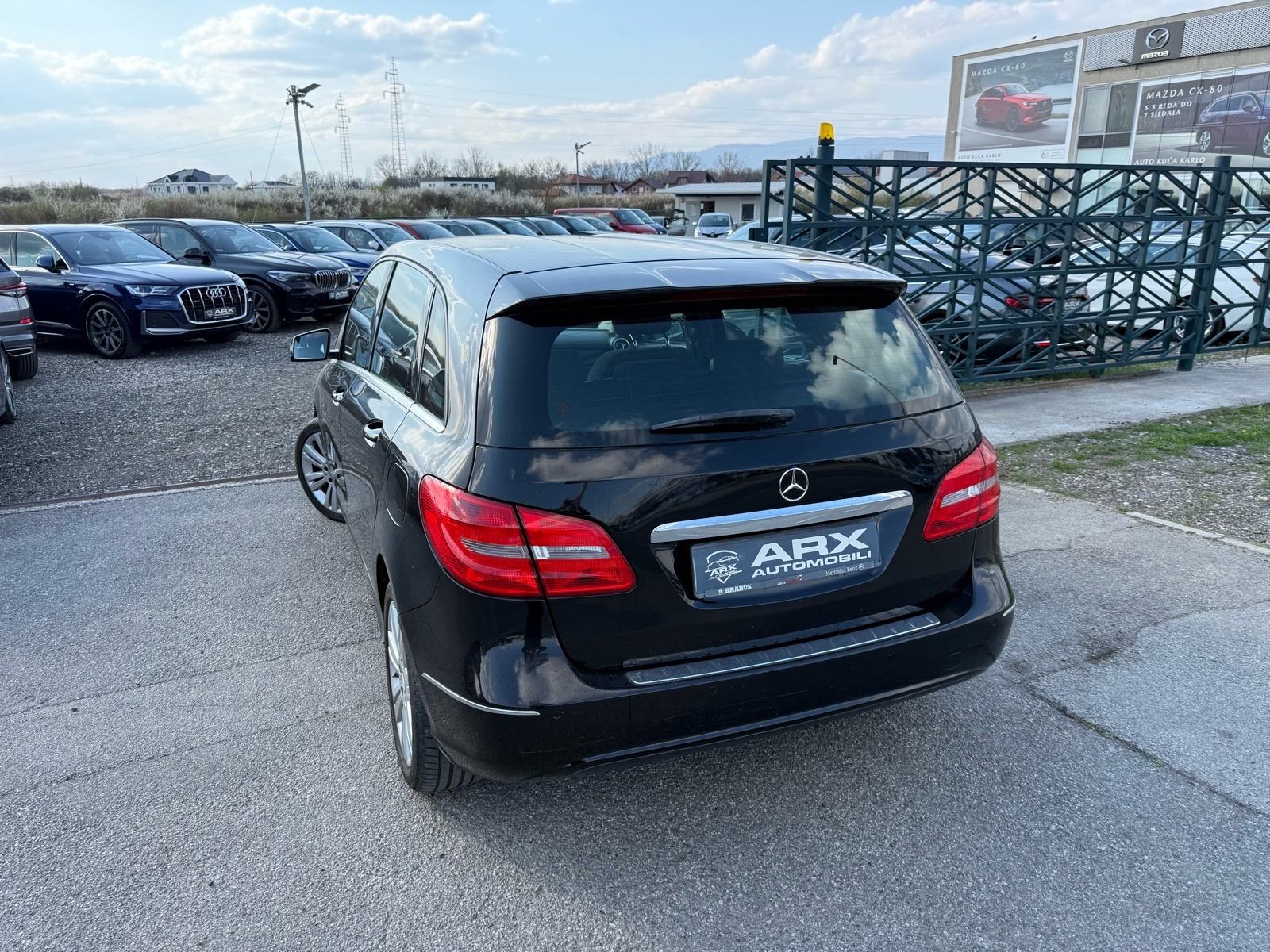 Mercedes B180CDI AUTOMATIK °NIJE UVOZ°PRVI VLASNIK°REG:12/2026°, fotografija 10
