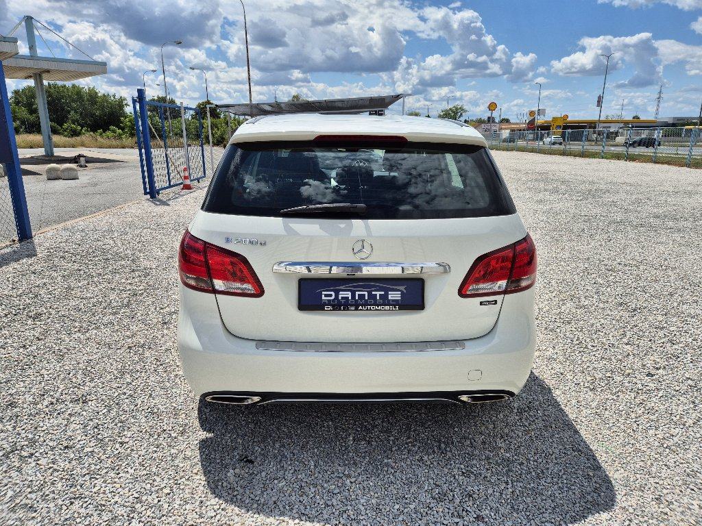 Mercedes B200 CDI SPORT, NAVIGACIJA, KAMERA, PDC, POLUKOŽA, SERVISNA, pogled izvana - slika 5