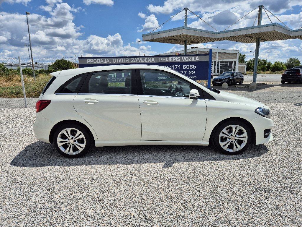 Mercedes B200 CDI SPORT, NAVIGACIJA, KAMERA, PDC, POLUKOŽA, SERVISNA, fotografija 8