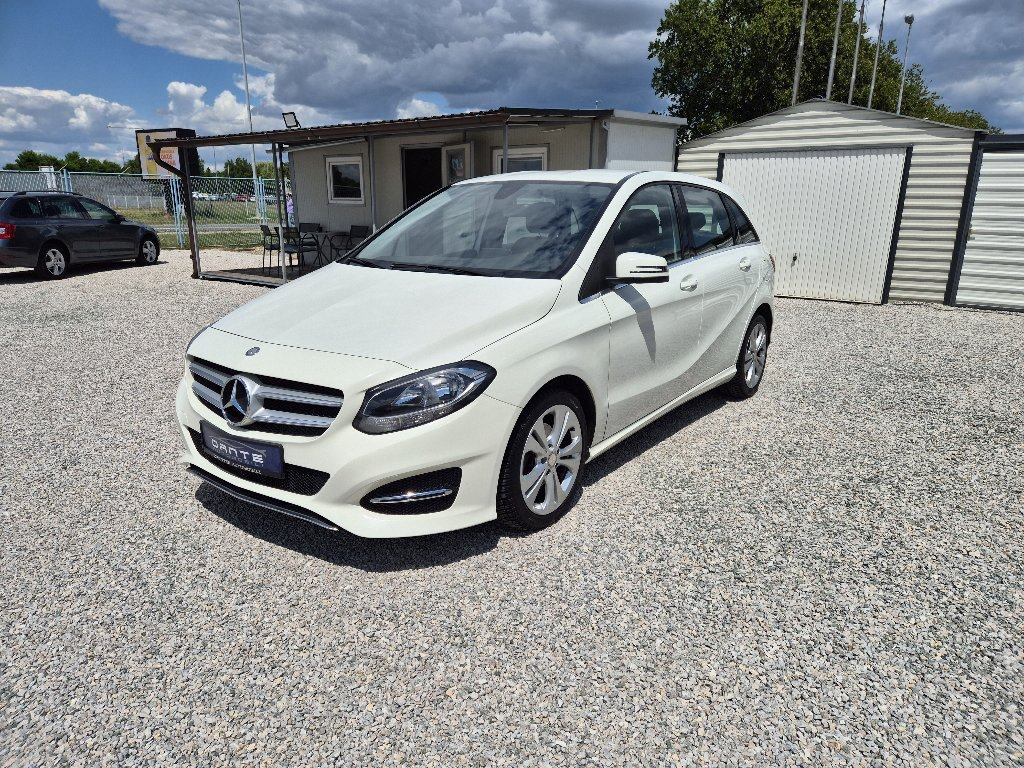 Mercedes B200 CDI SPORT, NAVIGACIJA, KAMERA, PDC, POLUKOŽA, SERVISNA, pogled izvana - slika 1