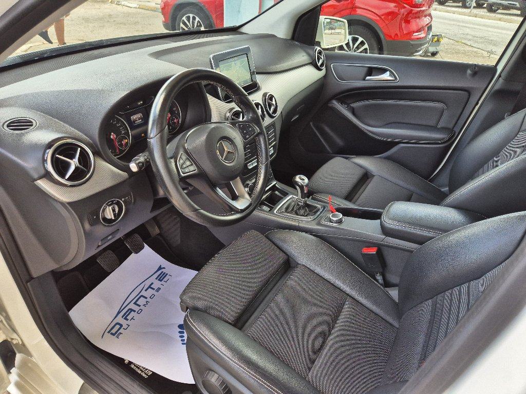 Mercedes B200 CDI SPORT, NAVIGACIJA, KAMERA, PDC, POLUKOŽA, SERVISNA, fotografija 12