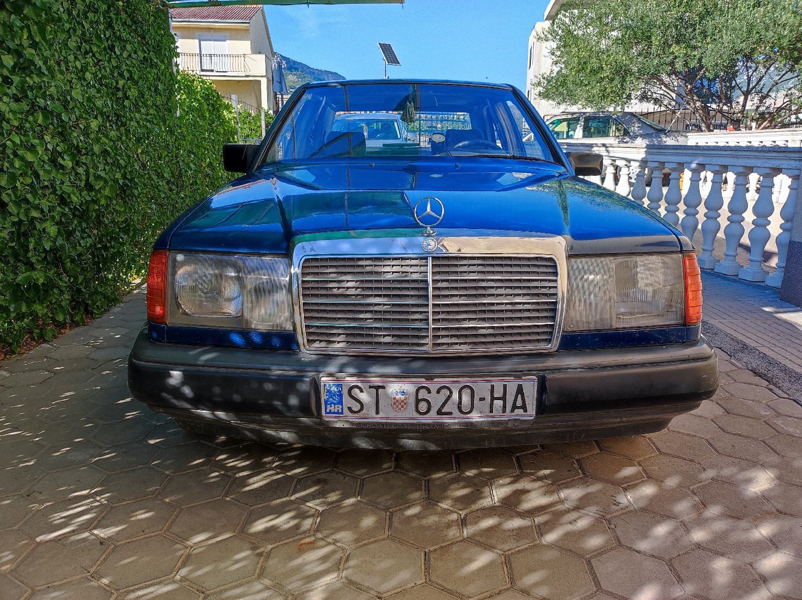 Mercedes-Benz w124 200 D, fotografija 2