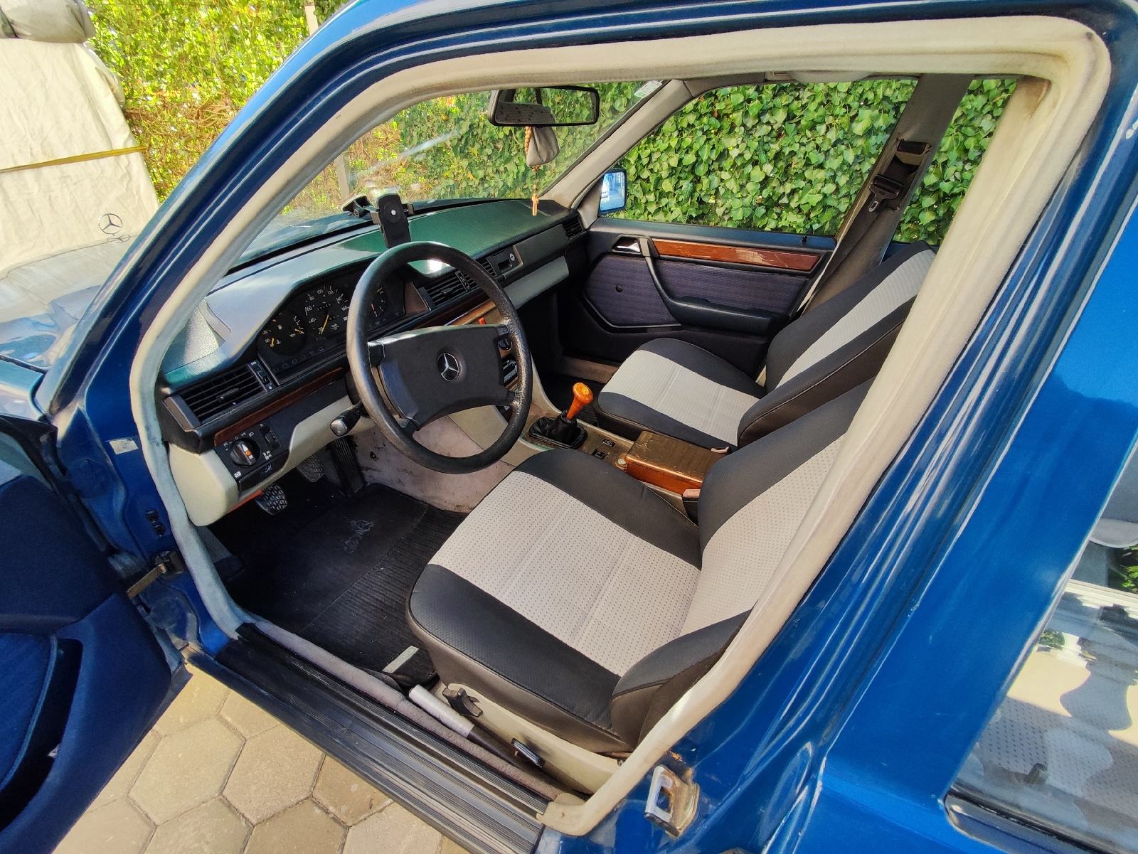 Mercedes-Benz w124 200 D, fotografija 8