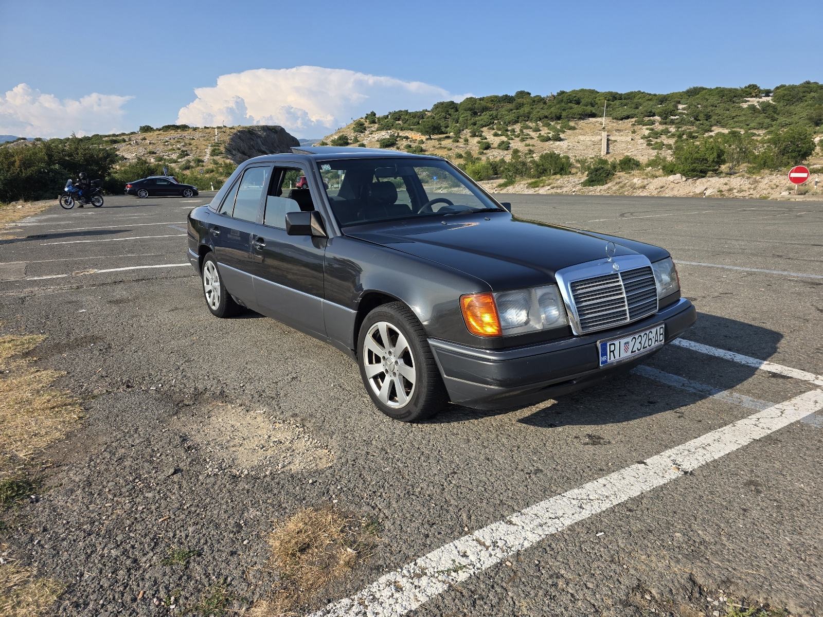 Mercedes-Benz 124 200 D, fotografija 3