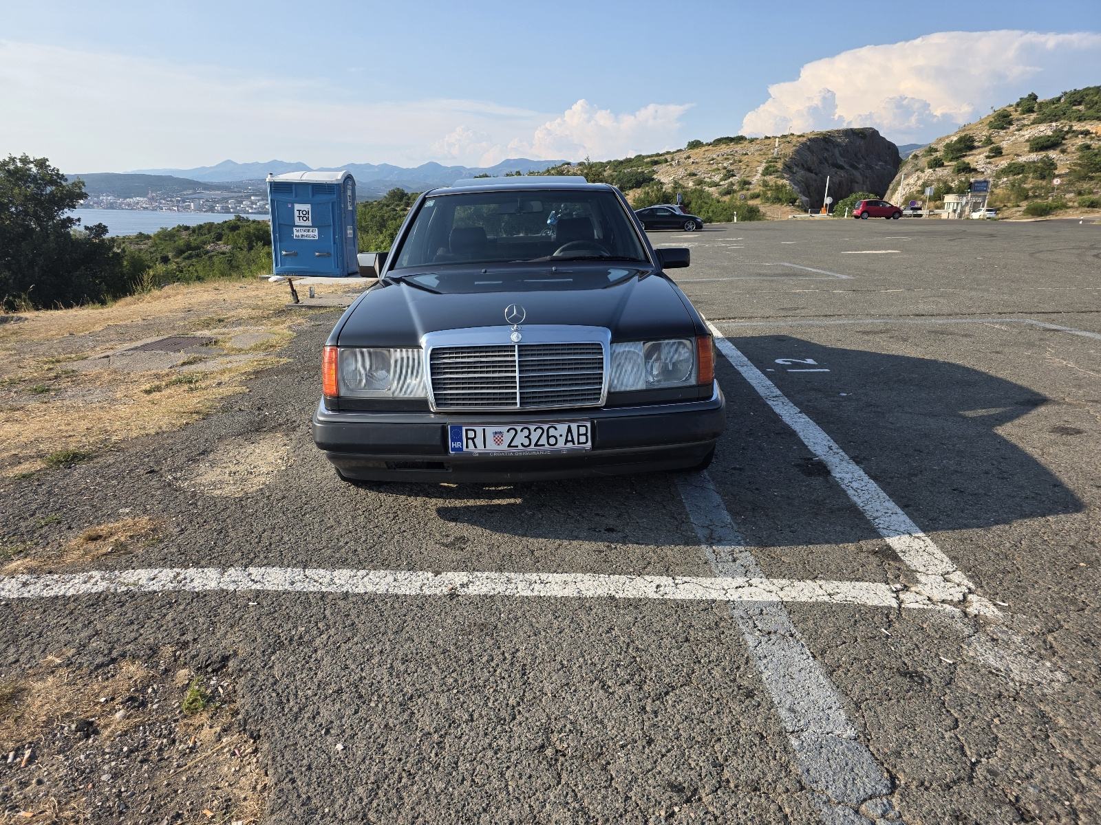 Mercedes-Benz 124 200 D, fotografija 2