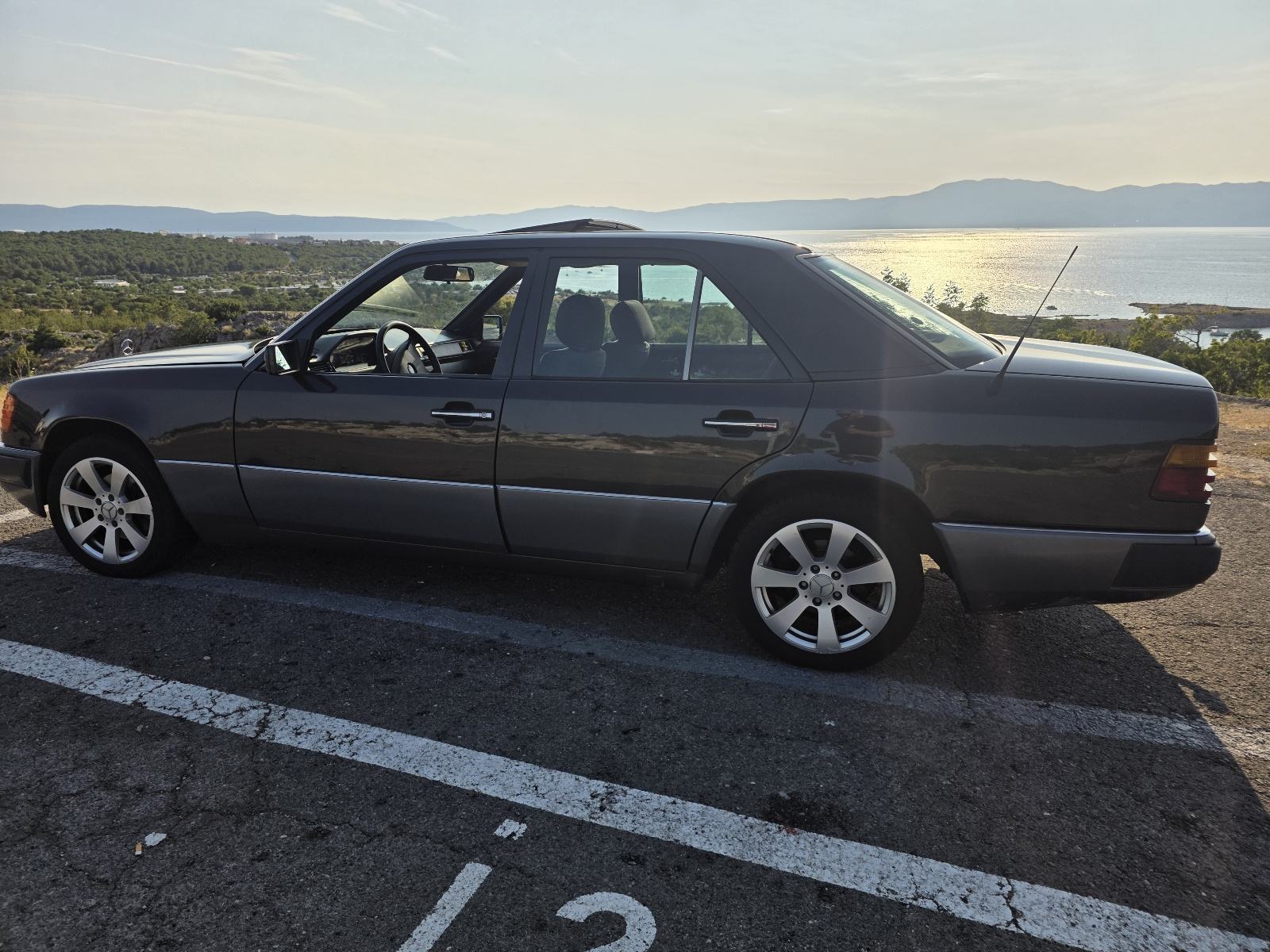 Mercedes-Benz 124 200 D, fotografija 6