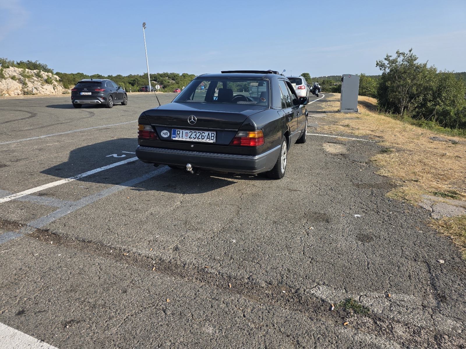 Mercedes-Benz 124 200 D, fotografija 5