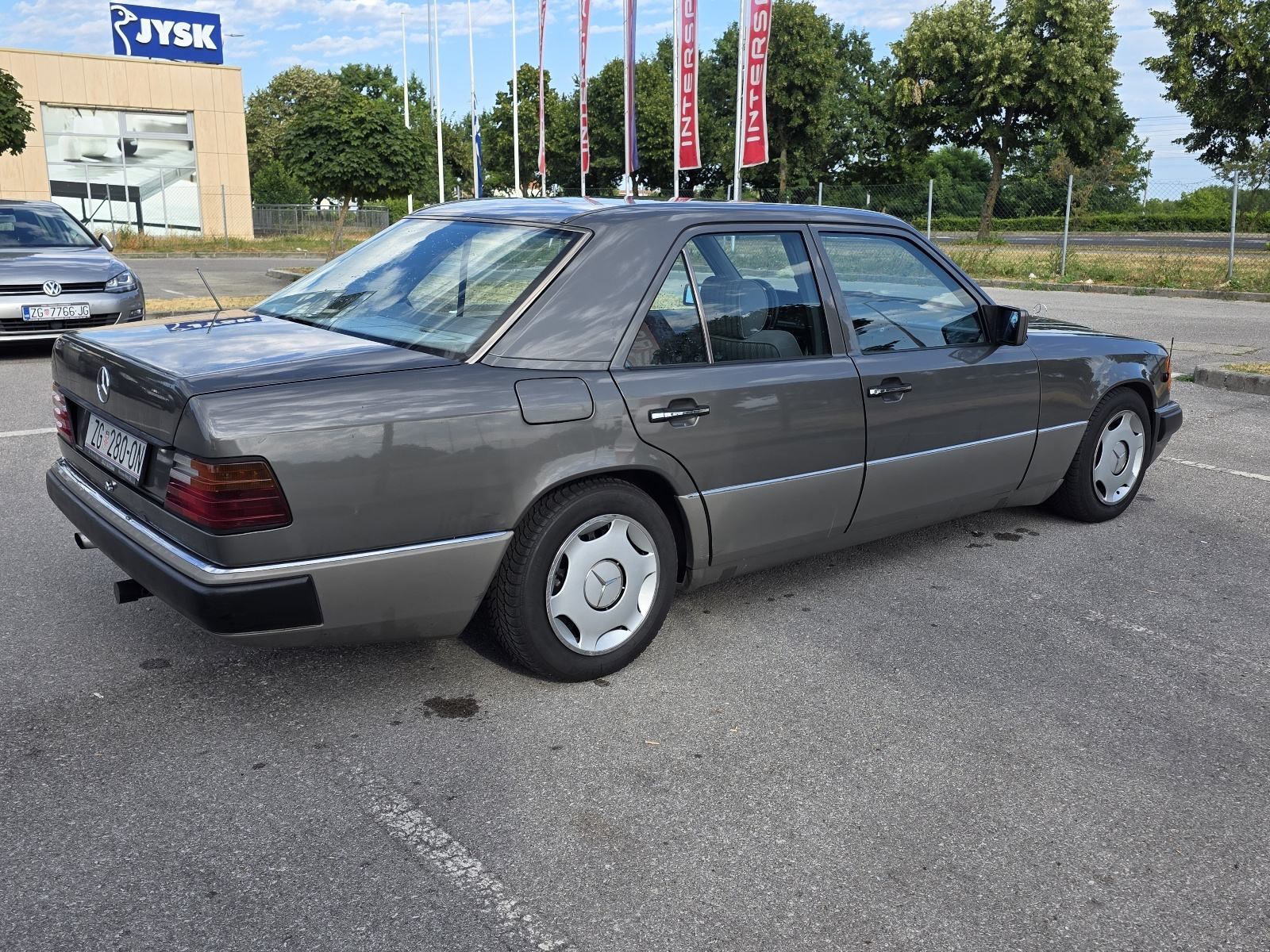 Mercedes-Benz 124 200D, fotografija 4