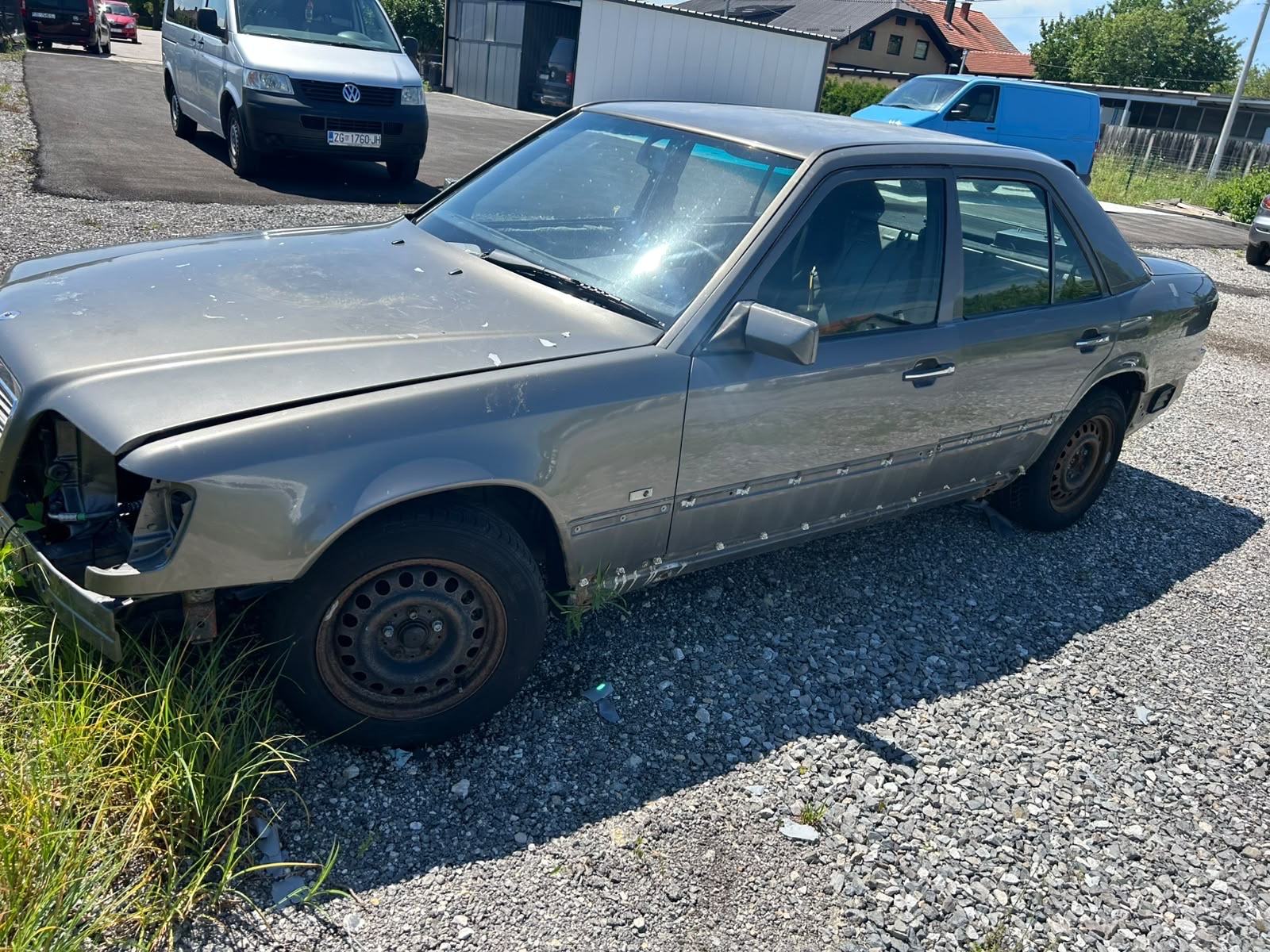 Mercedes-Benz 124 200E, fotografija 10