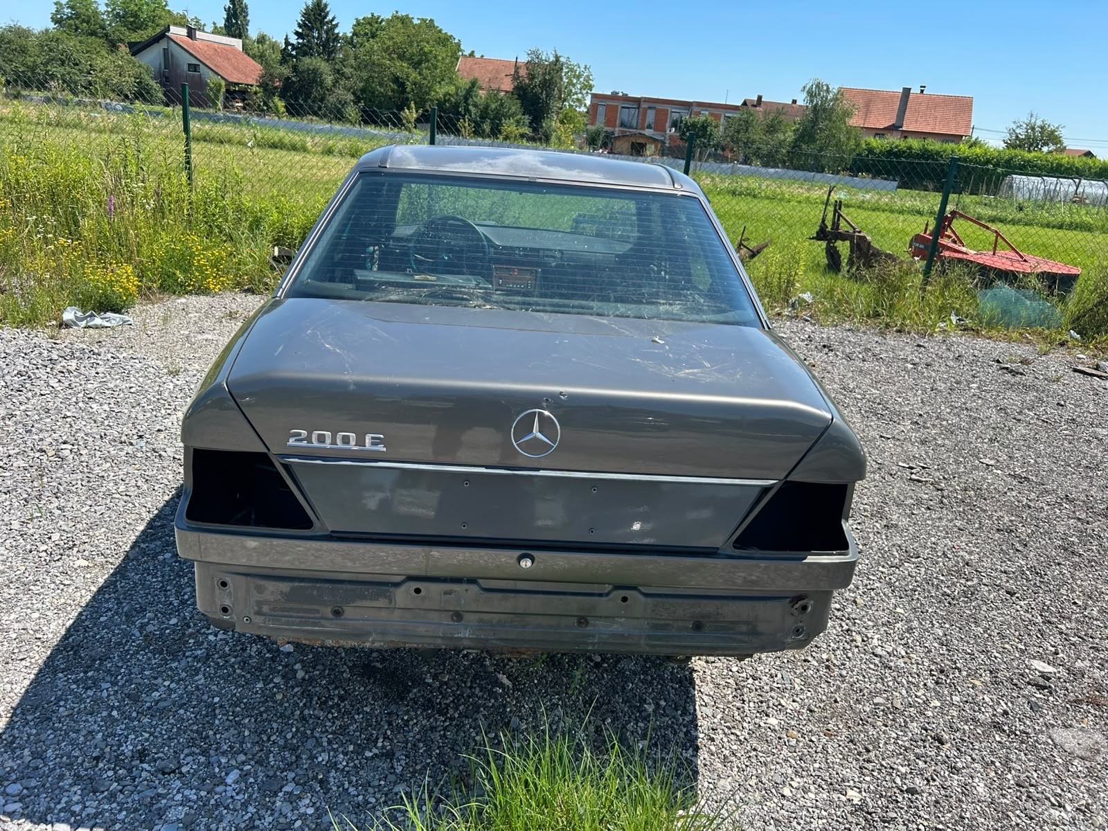 Mercedes-Benz 124 200E, fotografija 12