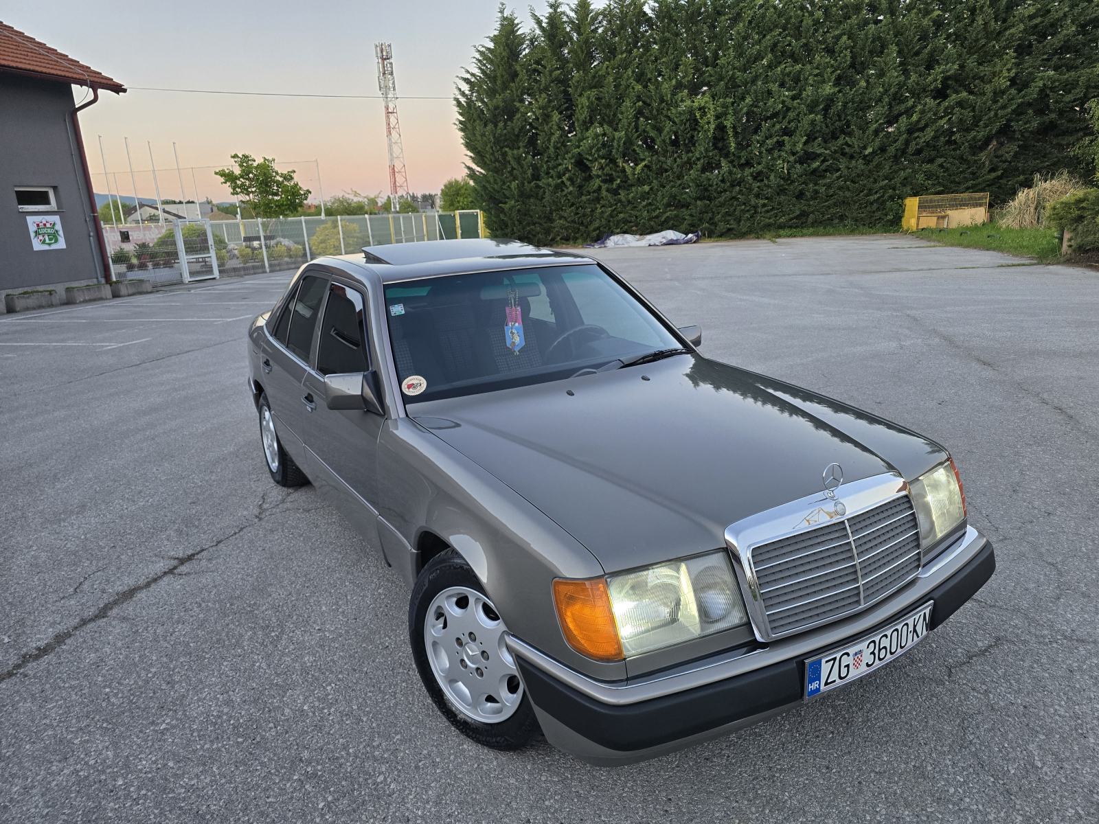 Mercedes-Benz 124 250 D Servo,Alu-Felge,El.Siber,Kao Nov Kredit-Zamj, pogled izvana - slika 3