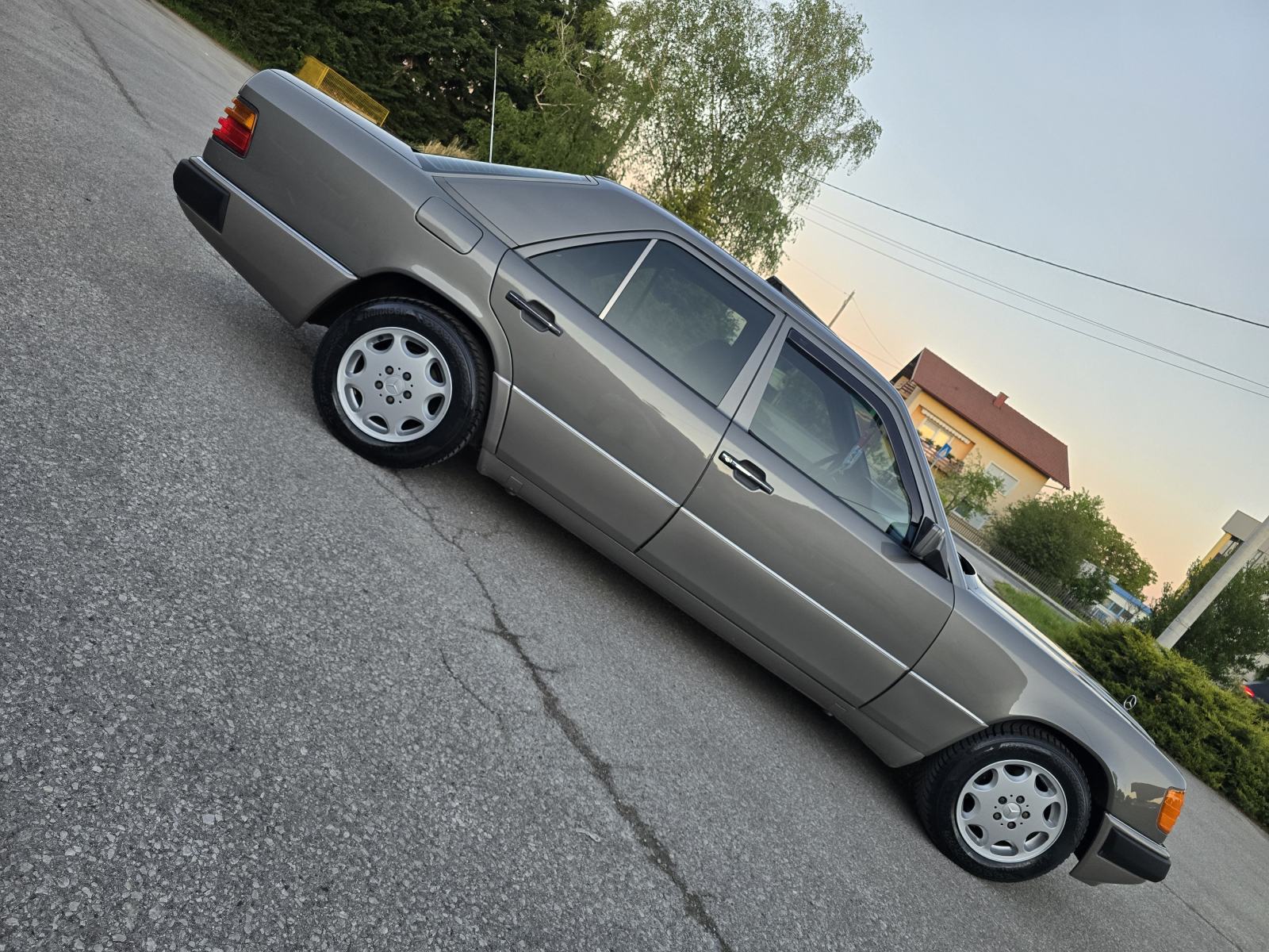 Mercedes-Benz 124 250 D Servo,Alu-Felge,El.Siber,Kao Nov Kredit-Zamj, pogled izvana - slika 4