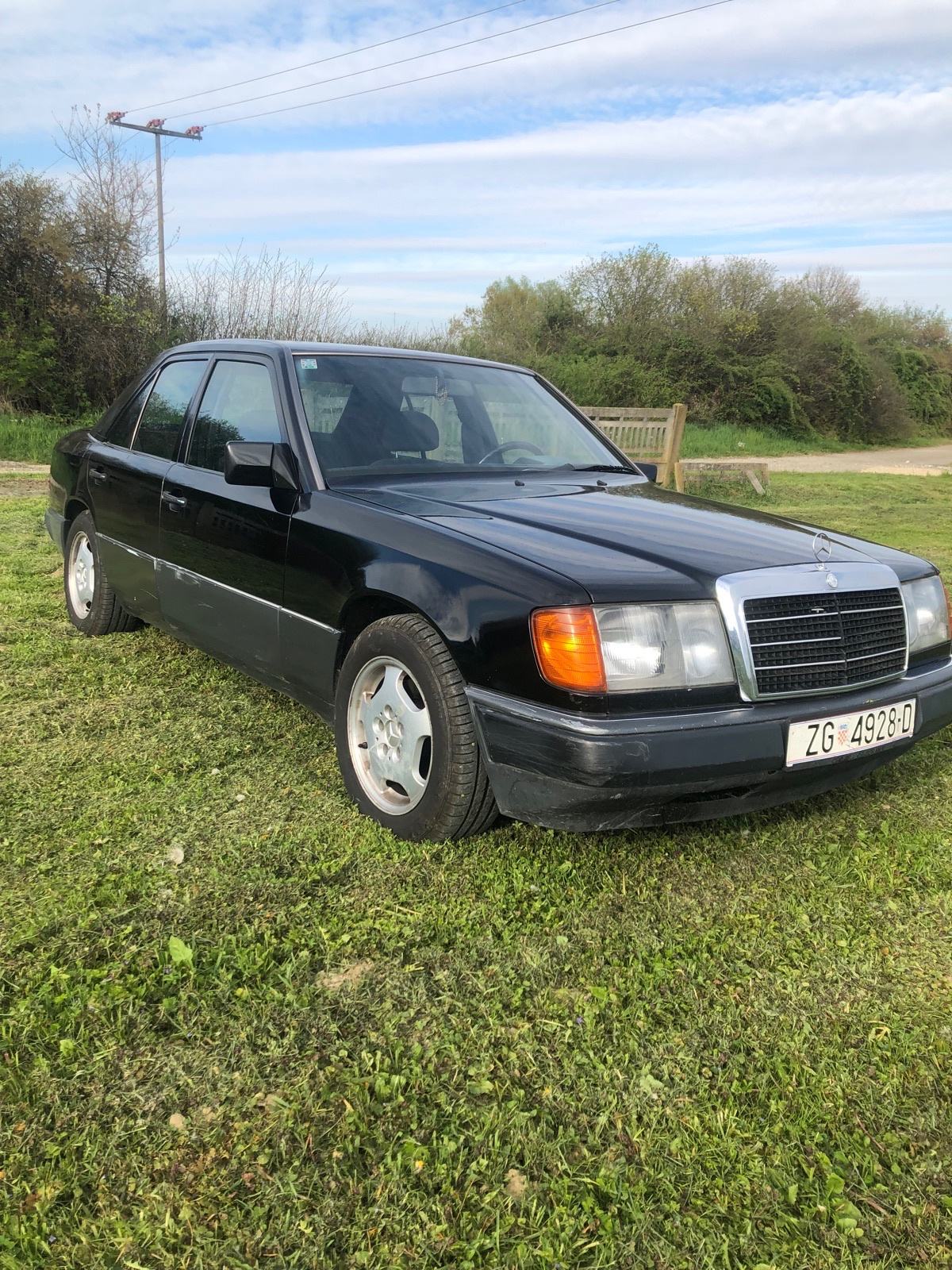 Mercedes-Benz 124 250 D, fotografija 3