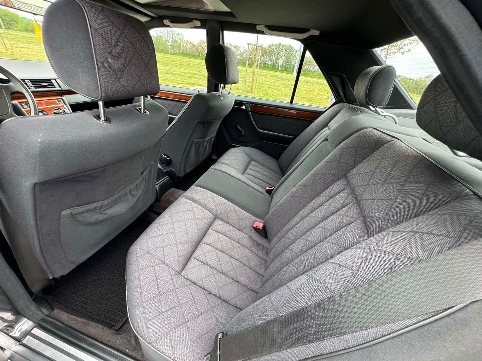 Mercedes-Benz 124 E200 M111 automatik, fotografija 14