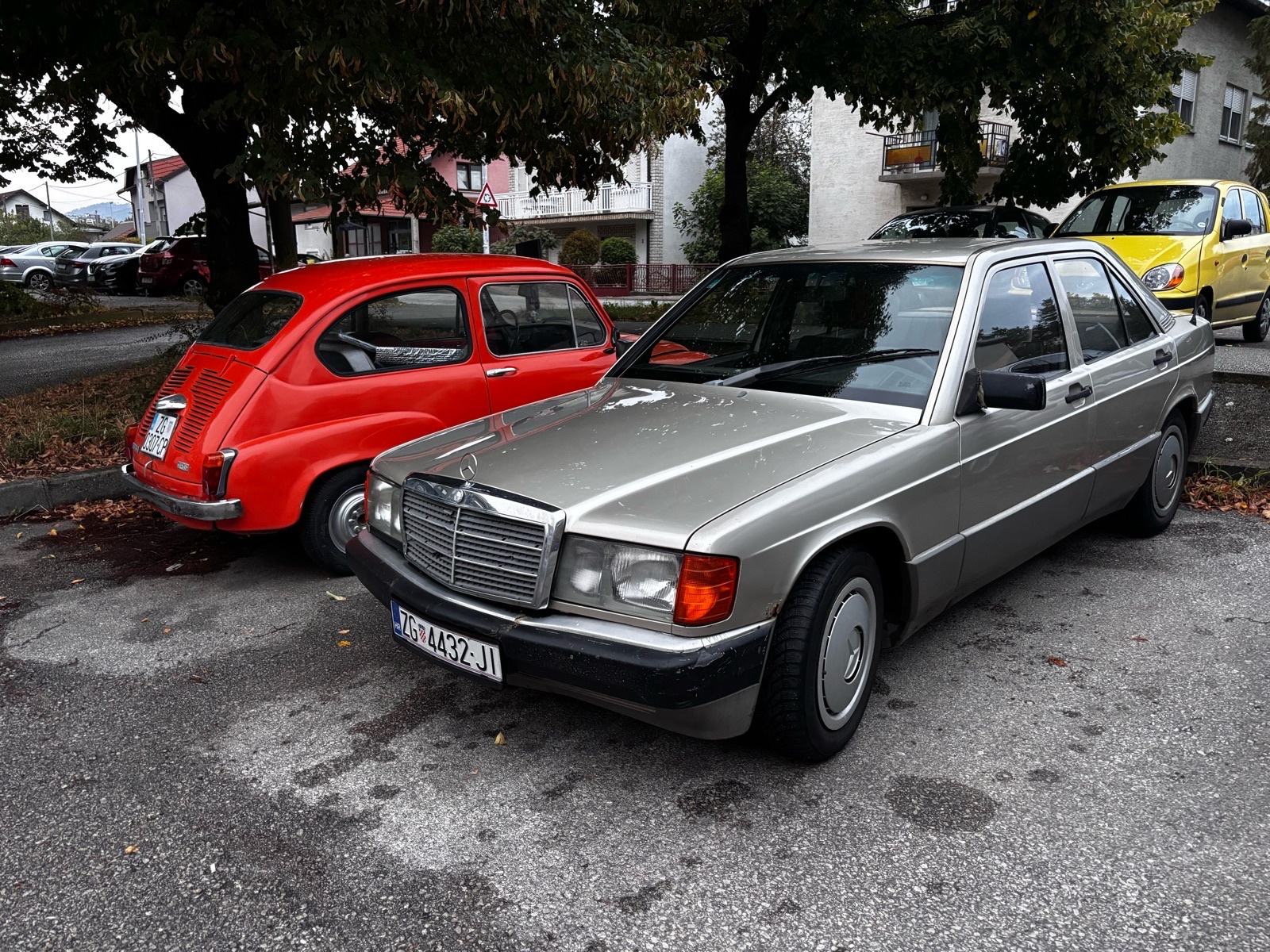 Mercedes-Benz 190 2,0, pogled izvana - slika 1