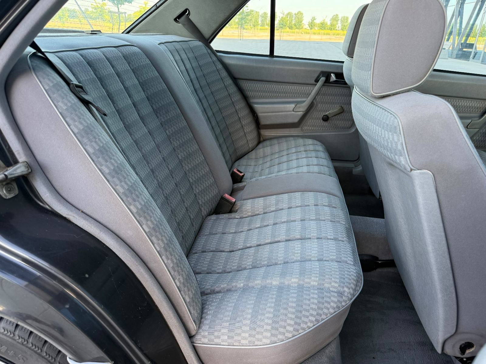 Mercedes-Benz 190 D 1993 KLIMA, fotografija 18
